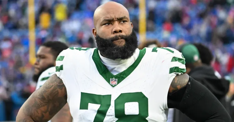 Jets Working To Re-Sign OT Morgan Moses, Has Interest From Several Teams