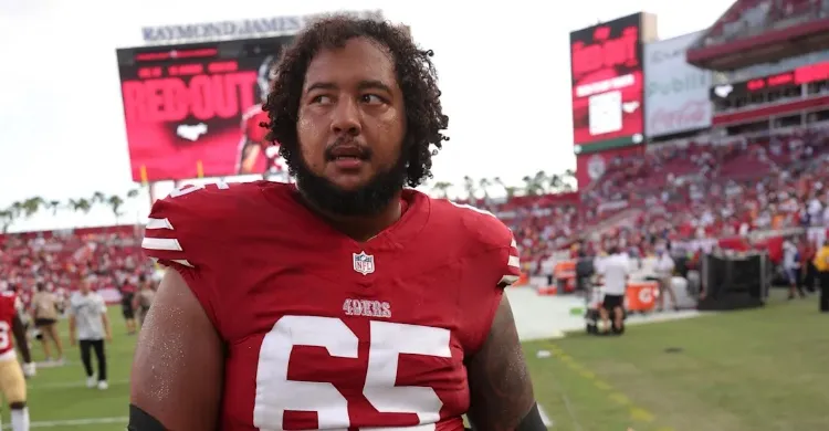 Aaron Banks' free-agent departure to Packers opens door for unknown 49ers lineman