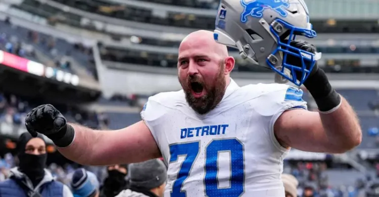 Detroit Lions Fan Favorite, Offensive Lineman Dan Skipper Resigning With Team