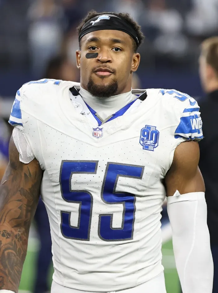 Derrick Barnes makes confident prediction after re-signing with Lions