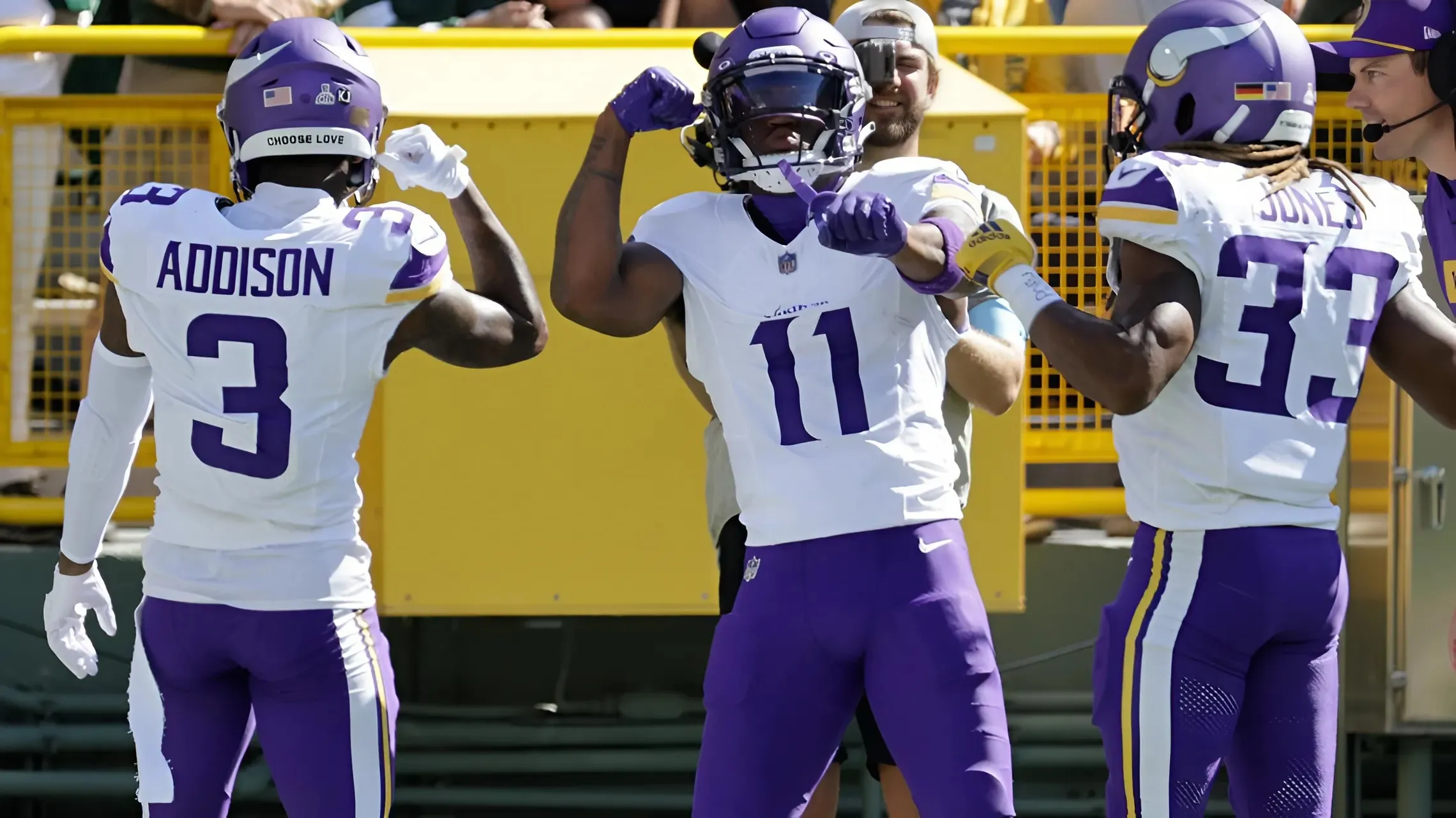 Vikings’ Special Teams Ace Signs With Denver