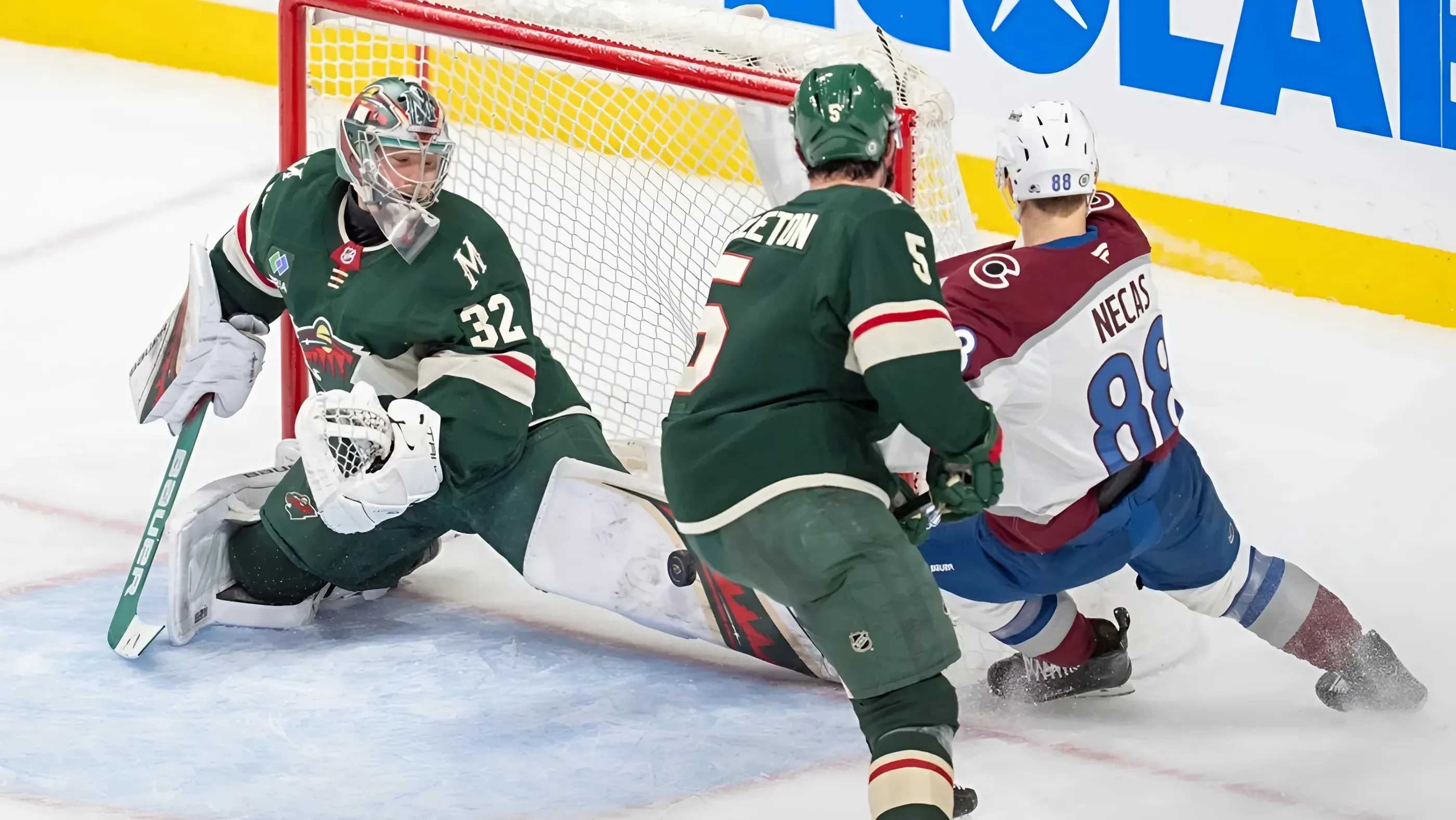 Filip Gustavsson, Wild earn shootout win vs. Avalanche