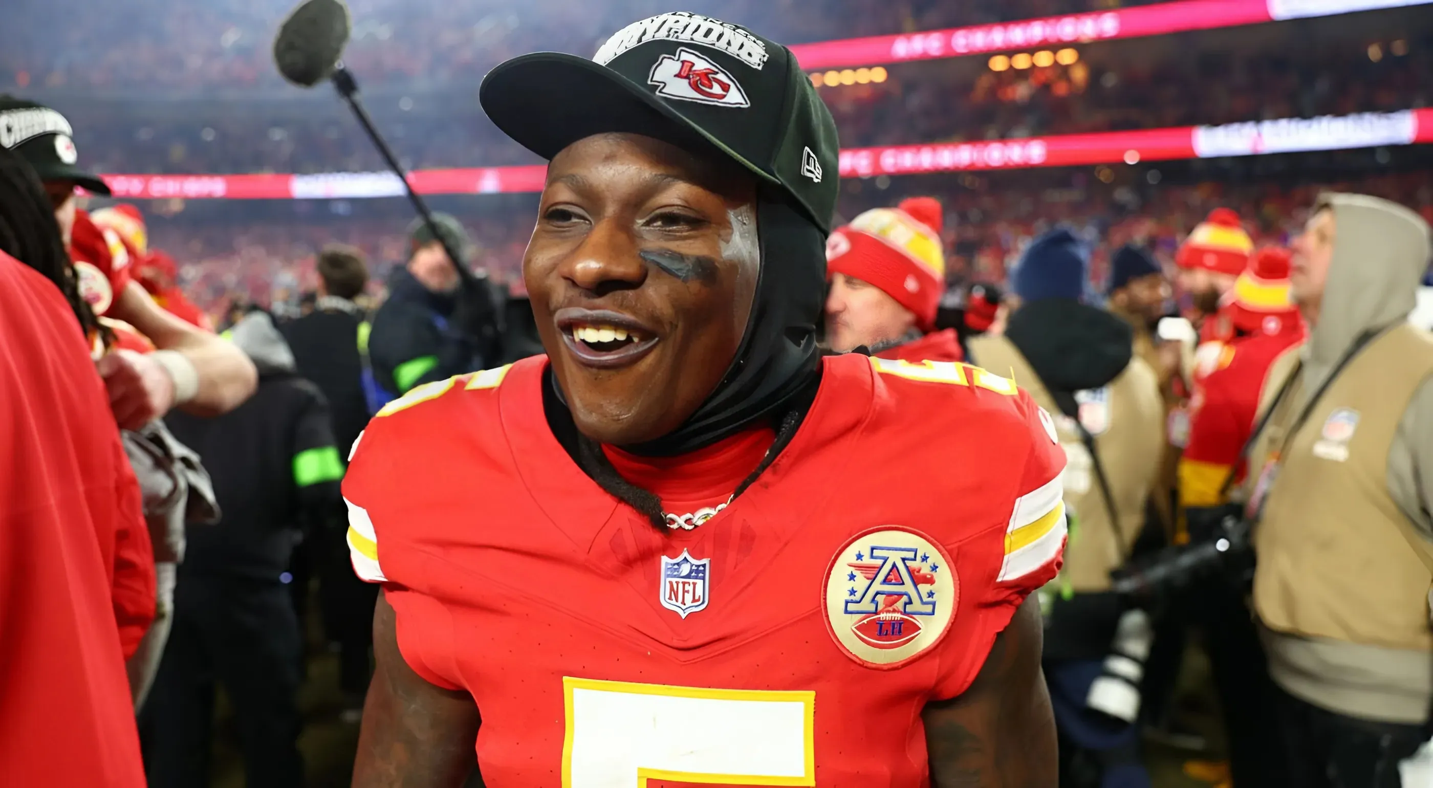 NFL Fans Are Accusing Star WR Hollywood Brown Of Being “High AF” In Video Announcing He’s Signing With The Kansas City Chiefs