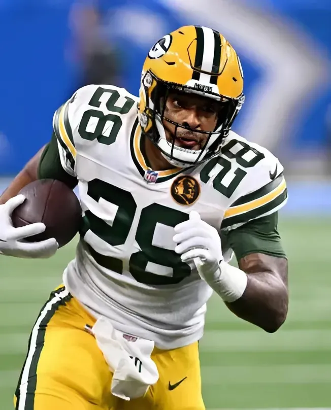 Former Packers RB AJ Dillon signs with Philadelphia Eagles, report says