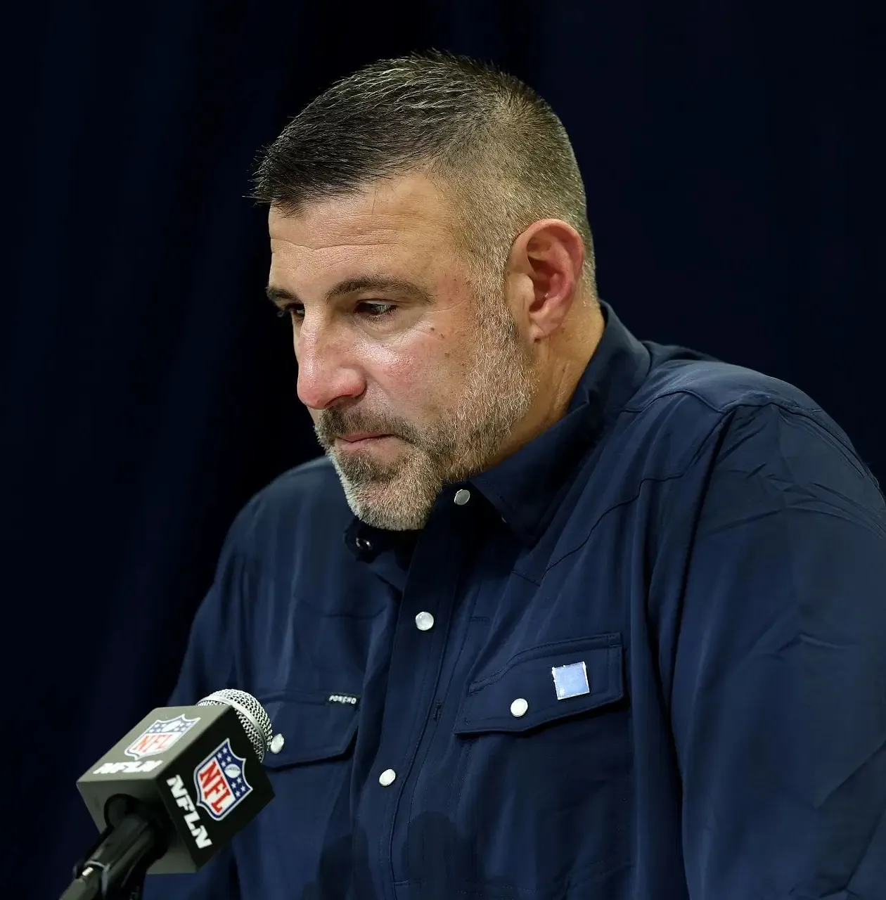 Patriots following Mike Vrabel's lead forces New England to thread a dangerous needle