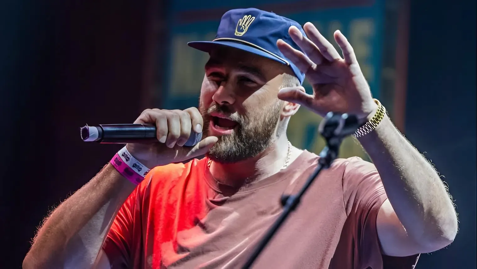 Travis Kelce's latest personal decision will please Chiefs fans