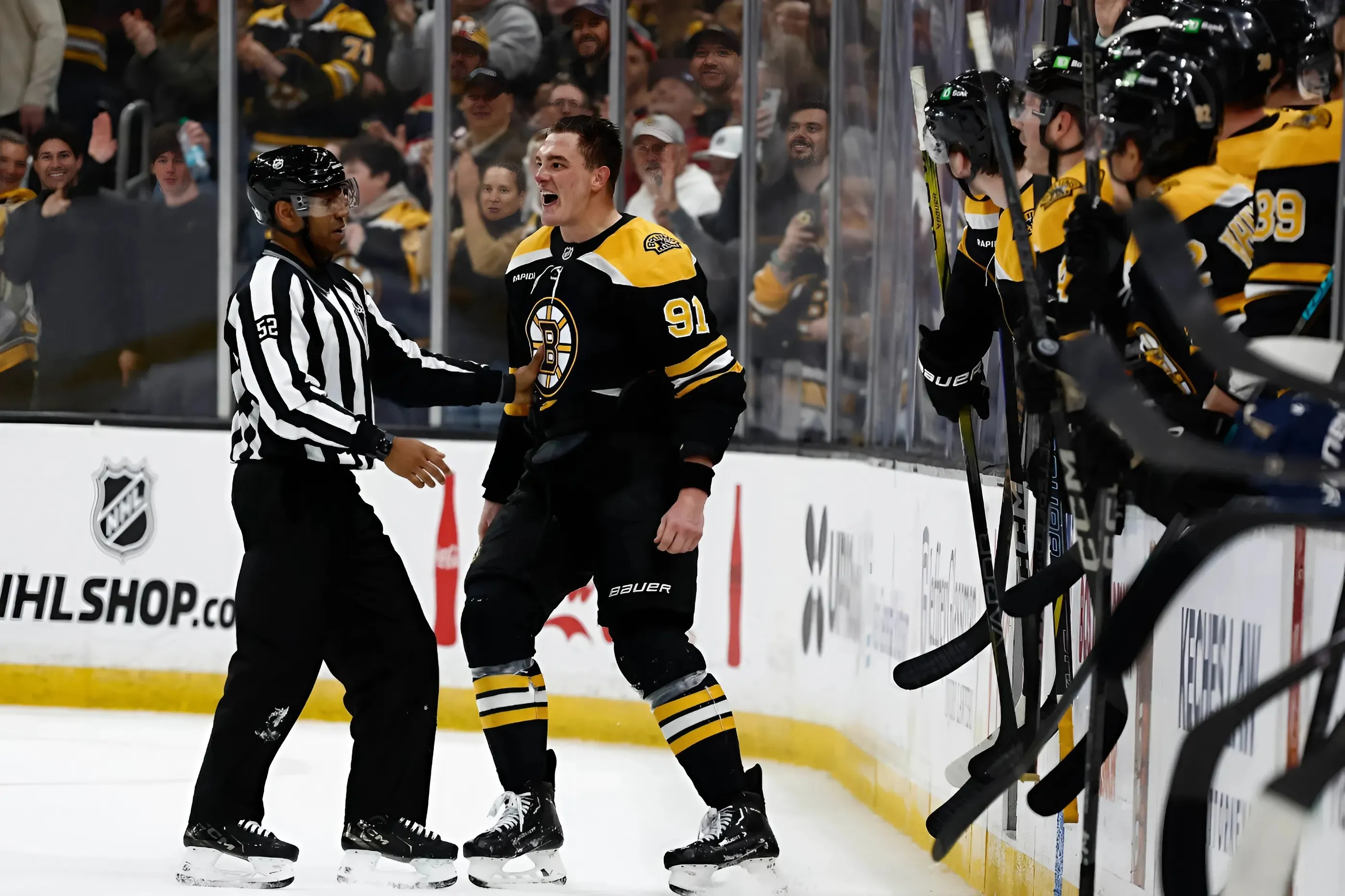 Nikita Zadorov quickly won over his teammates and fans at the end of the Panthers game by pummeling the opposition