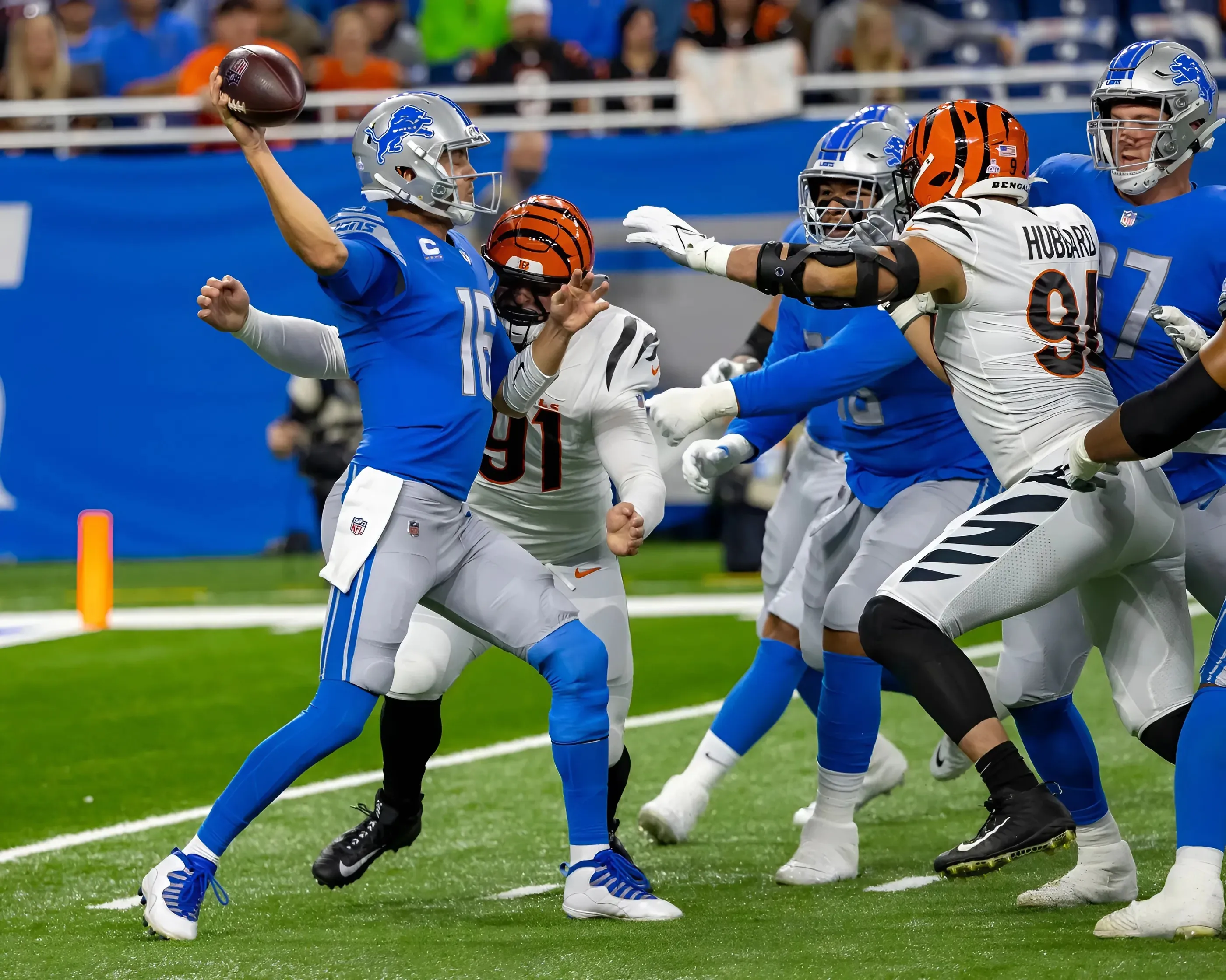 NFL insider leaves the door wide open for a Lions-Trey Hendrickson trade