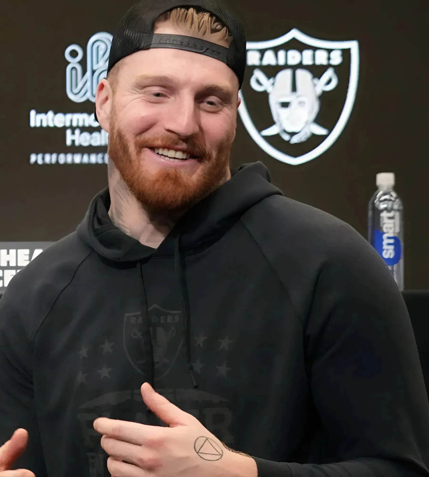 Las Vegas Raiders get the perfect news they needed to hear after signing an Unrestricted Free Agent