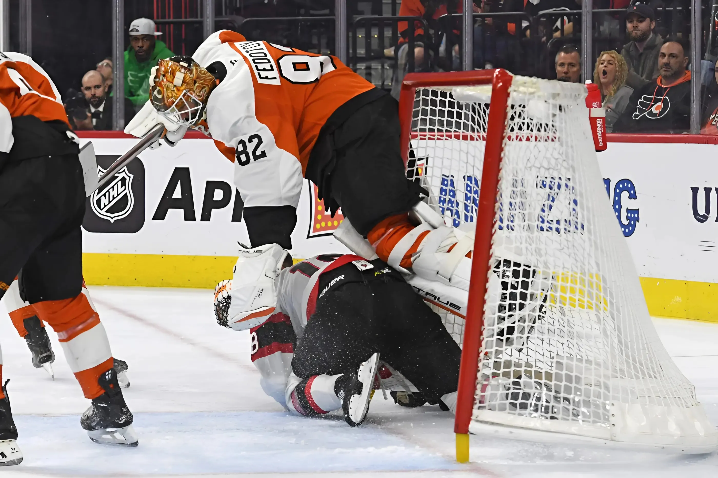 Flyers end five-game skid and prevent winless homestand, take down Lightning in shootout