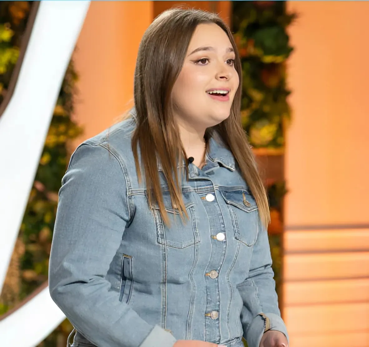 Meet Lola Bonfiglio, ‘American Idol’ Contestant, Carnie Wilson’s Daughter & Brian Wilson’s Granddaughter