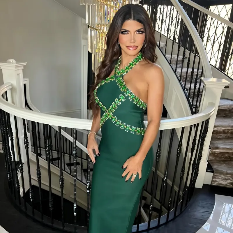 RHONJ Fans Stirred by Teresa Giudice’s Wardrobe Malfunction – Her Sheer Dress Compared to Melissa’s Bold Outfit on WWHL