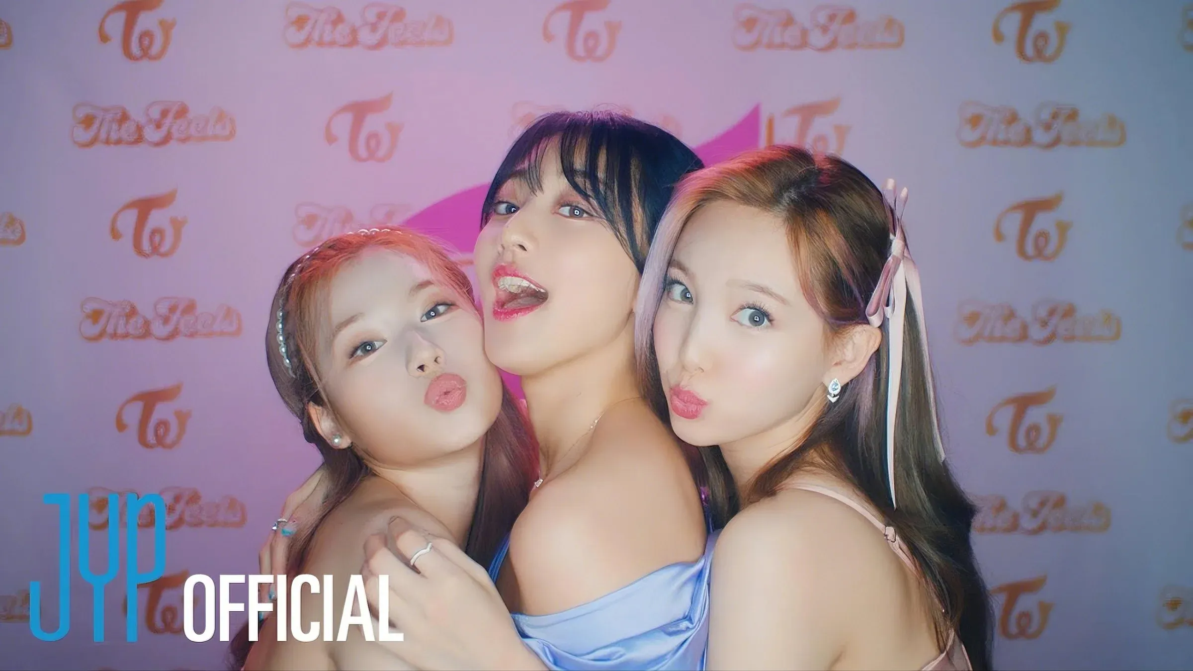 🎥 𝐓𝐡𝐞 𝐅𝐞𝐞𝐥𝐬 (𝟐𝟎𝟏𝟕)