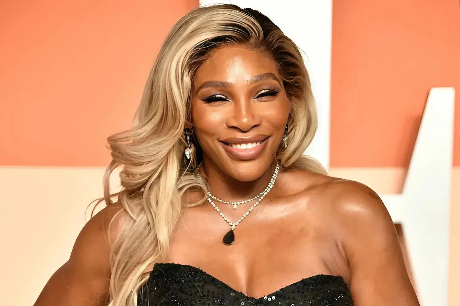 Serena Williams shares a tender moment with her mother; Alexis Ohanian interrupts and steals the show