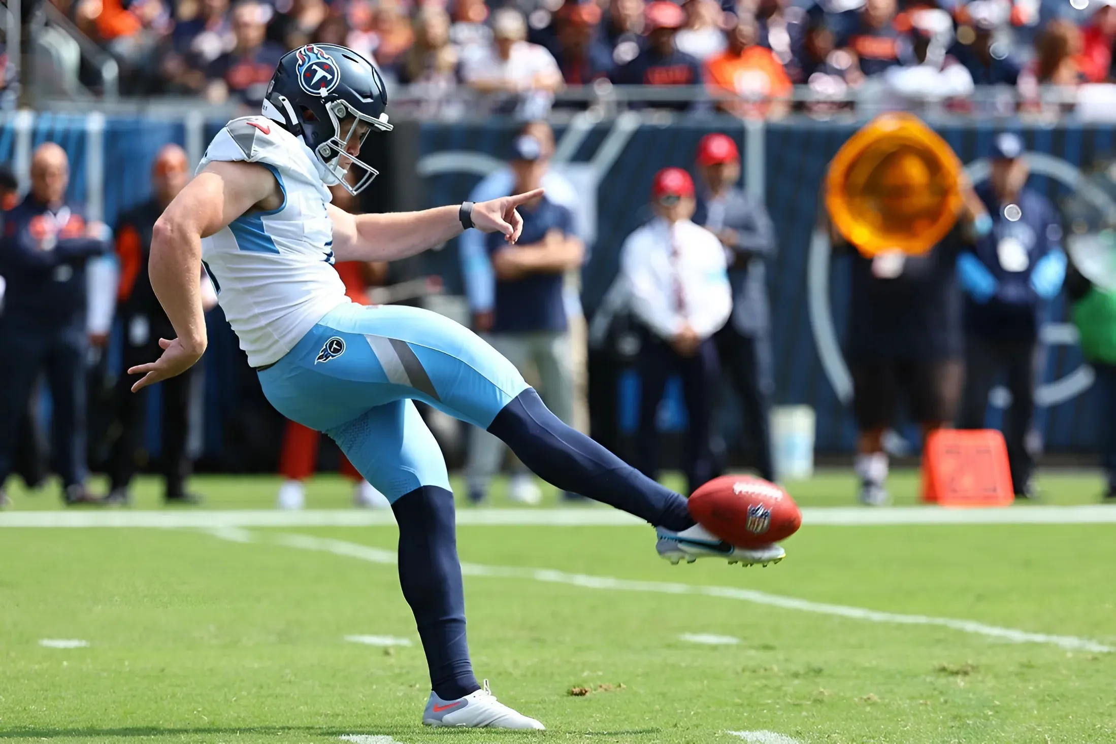 Miami Dolphins Sign Former Titans Punter: Report