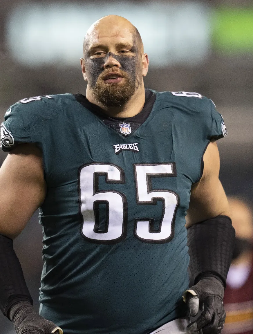 Eagles send clear message to free-agent targets with Lane Johnson extension