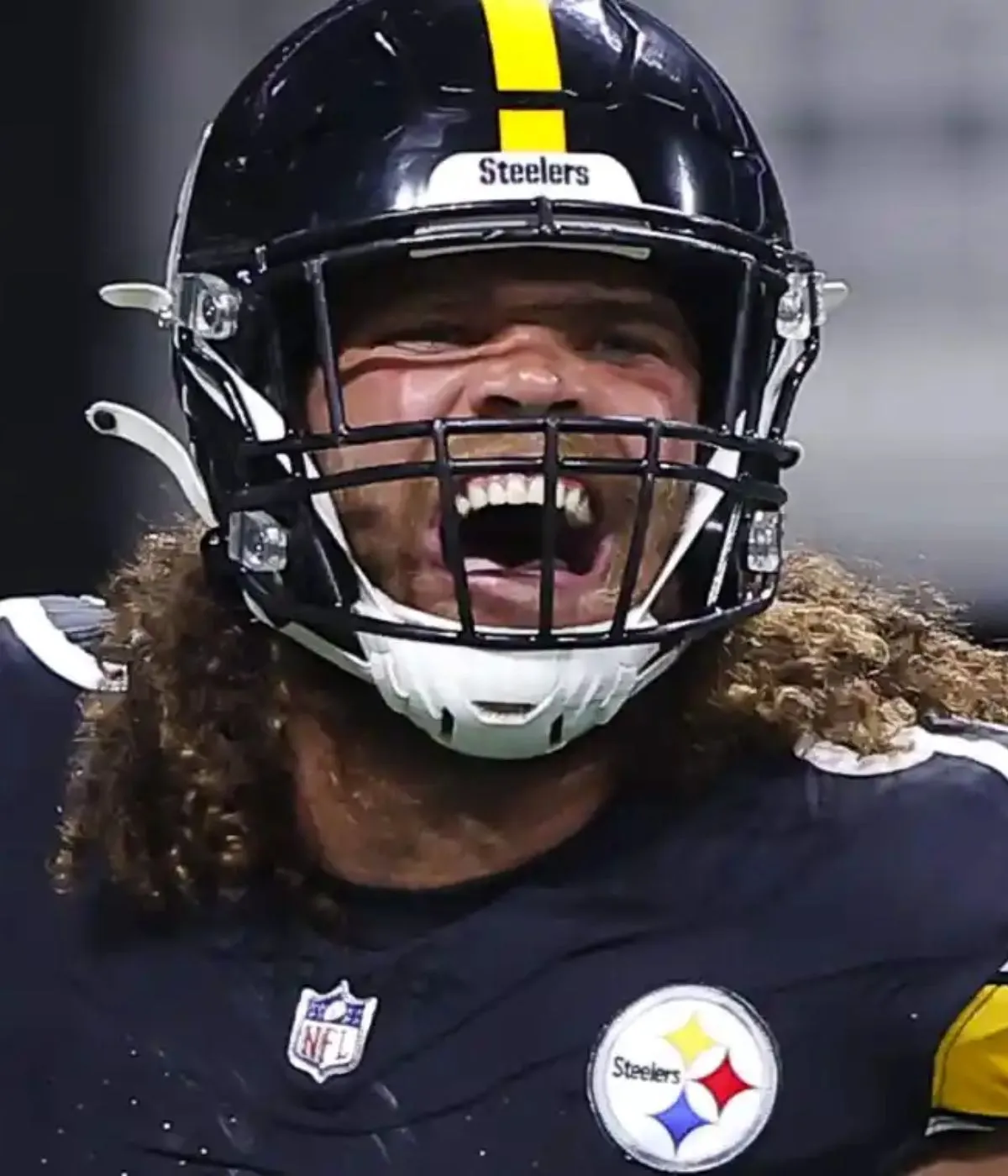 Steelers Reunite With 6-Foot-7 Draft Pick in Free Agency: Report