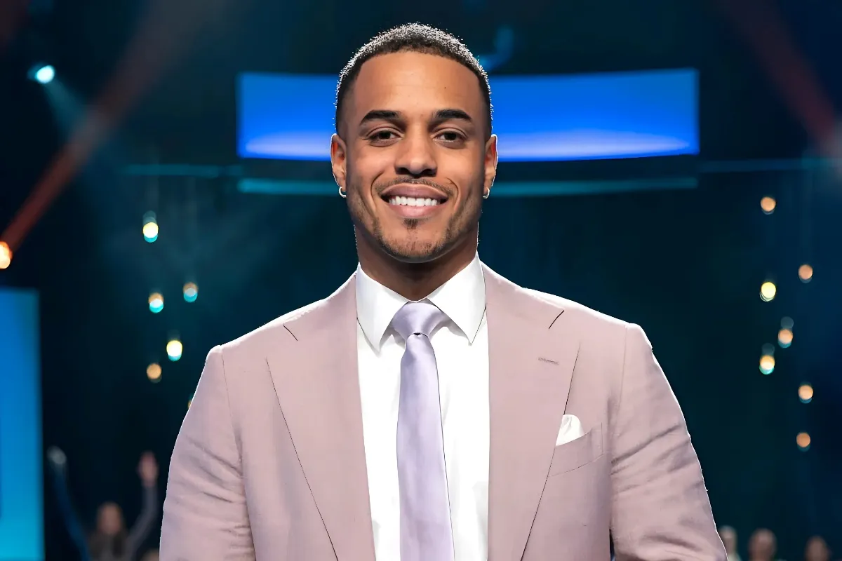 Bachelor Grant Ellis Didn’t Set Any Rules Not to Say ‘I Love You’ — And Knows That Could Backfire tram
