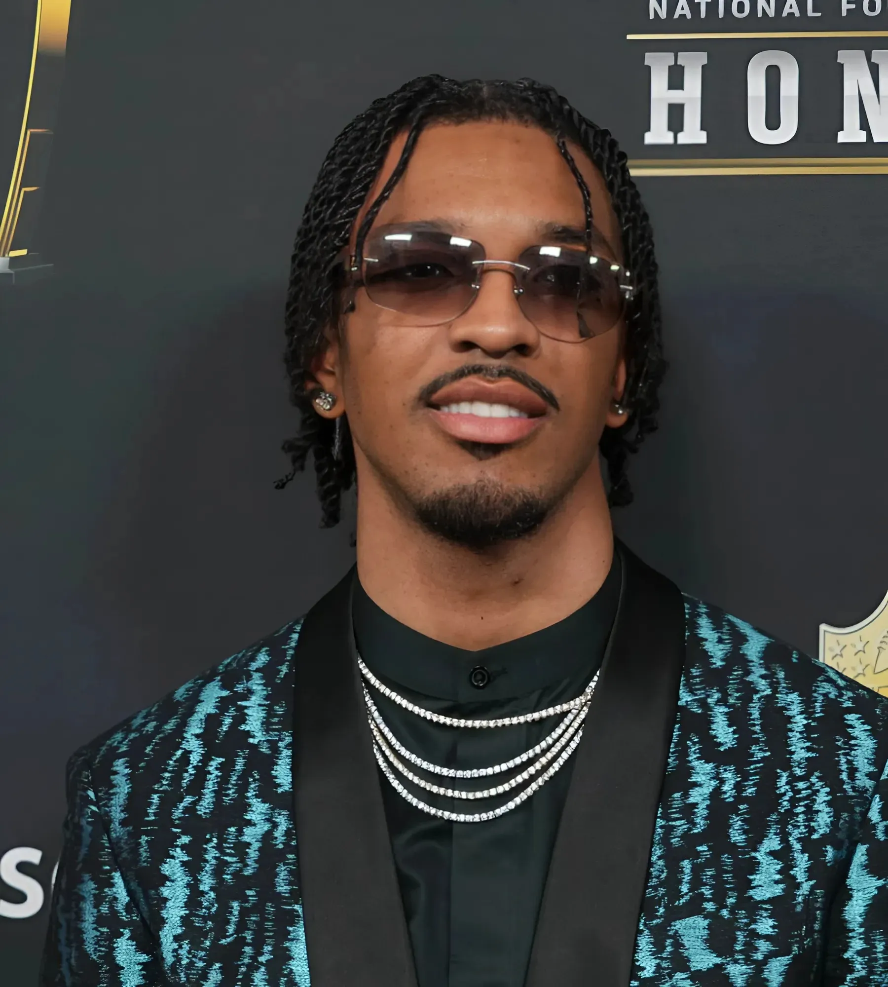 New Commanders' Cornerback Compares Jayden Daniels to GOAT New Commanders' Cornerback Compares Jayden Daniels to GOAT