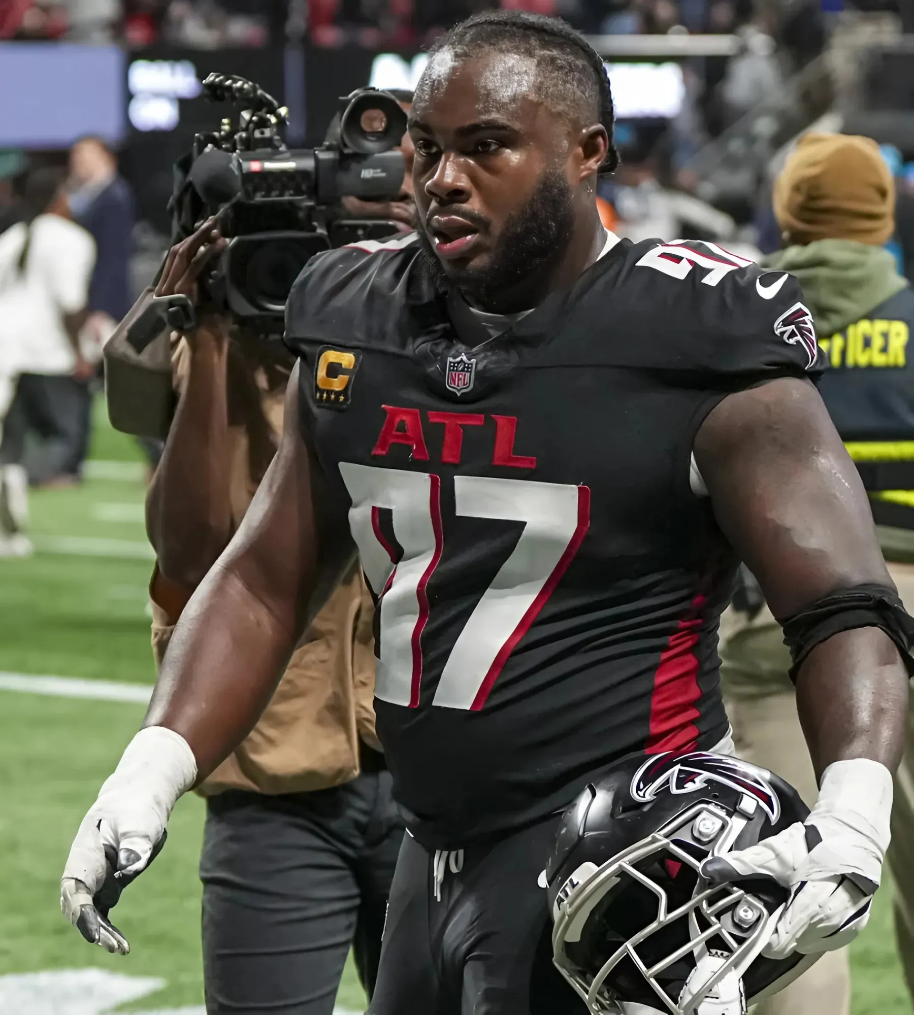 Chicago Bears $43.5 million free agent contract named ‘head scratcher’