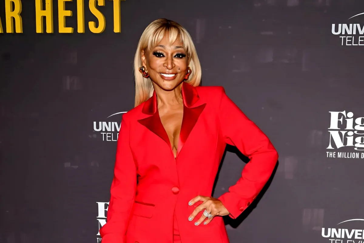 Karen Huger Spotted Leaving Court After DUI Sentencing as Leaked Audio Emerges, Gizelle Expresses Concern Over Her Jail Readiness tram