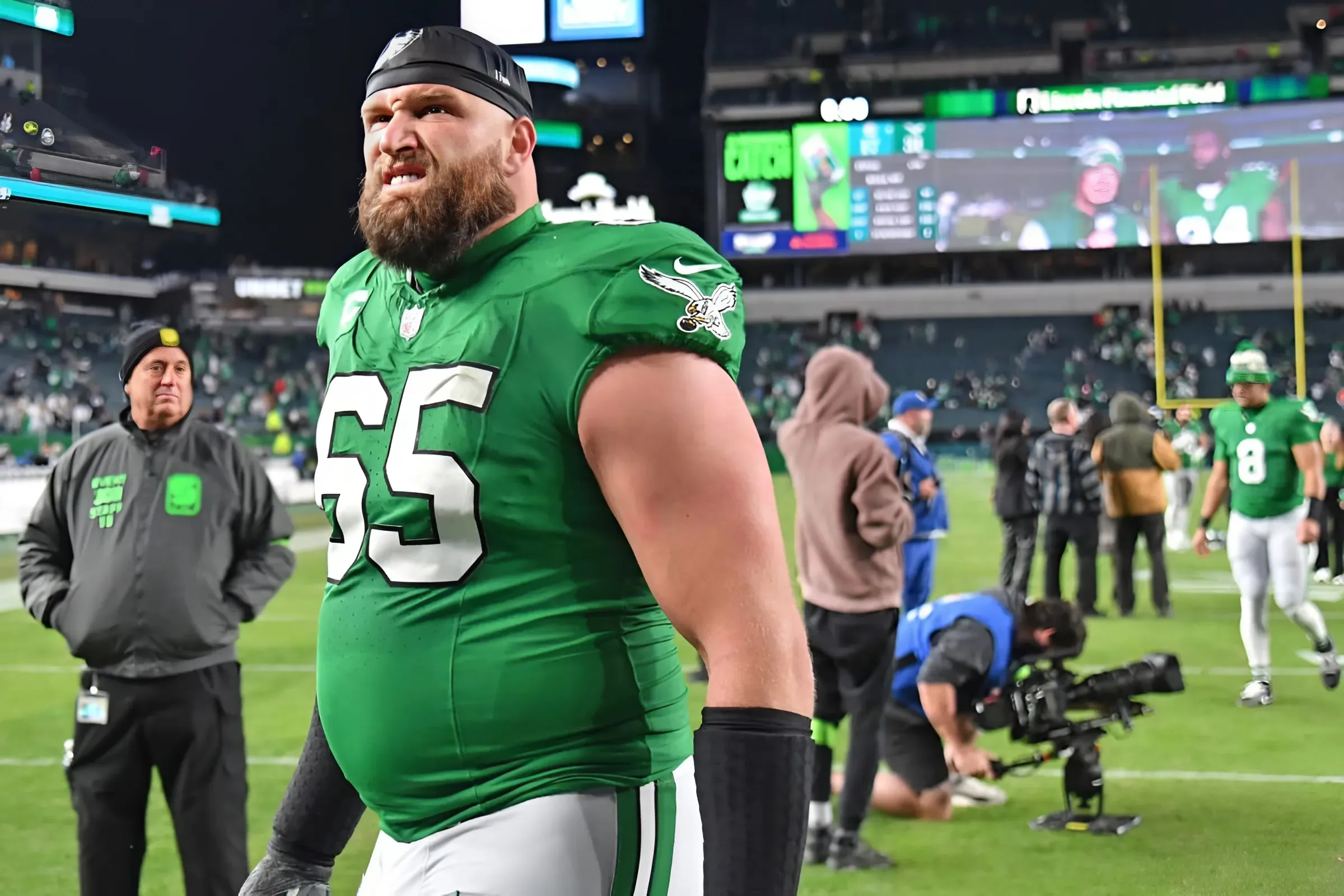Eagles Offensive Line Star Would Welcome Chance To Mold Eventual Replacement