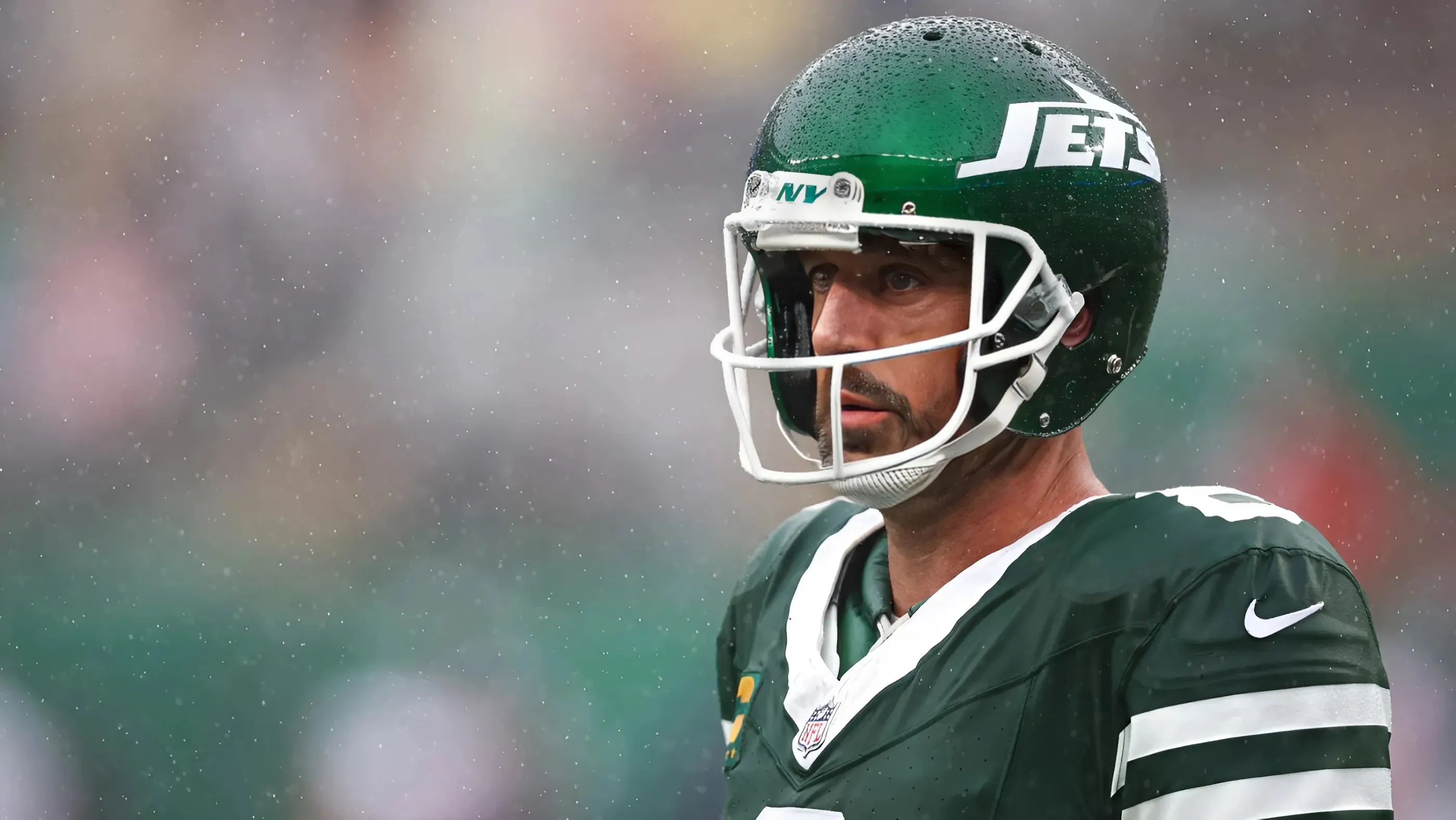 Insider explains why Vikings could still pick Aaron Rodgers over J.J. McCarthy for 2025 season