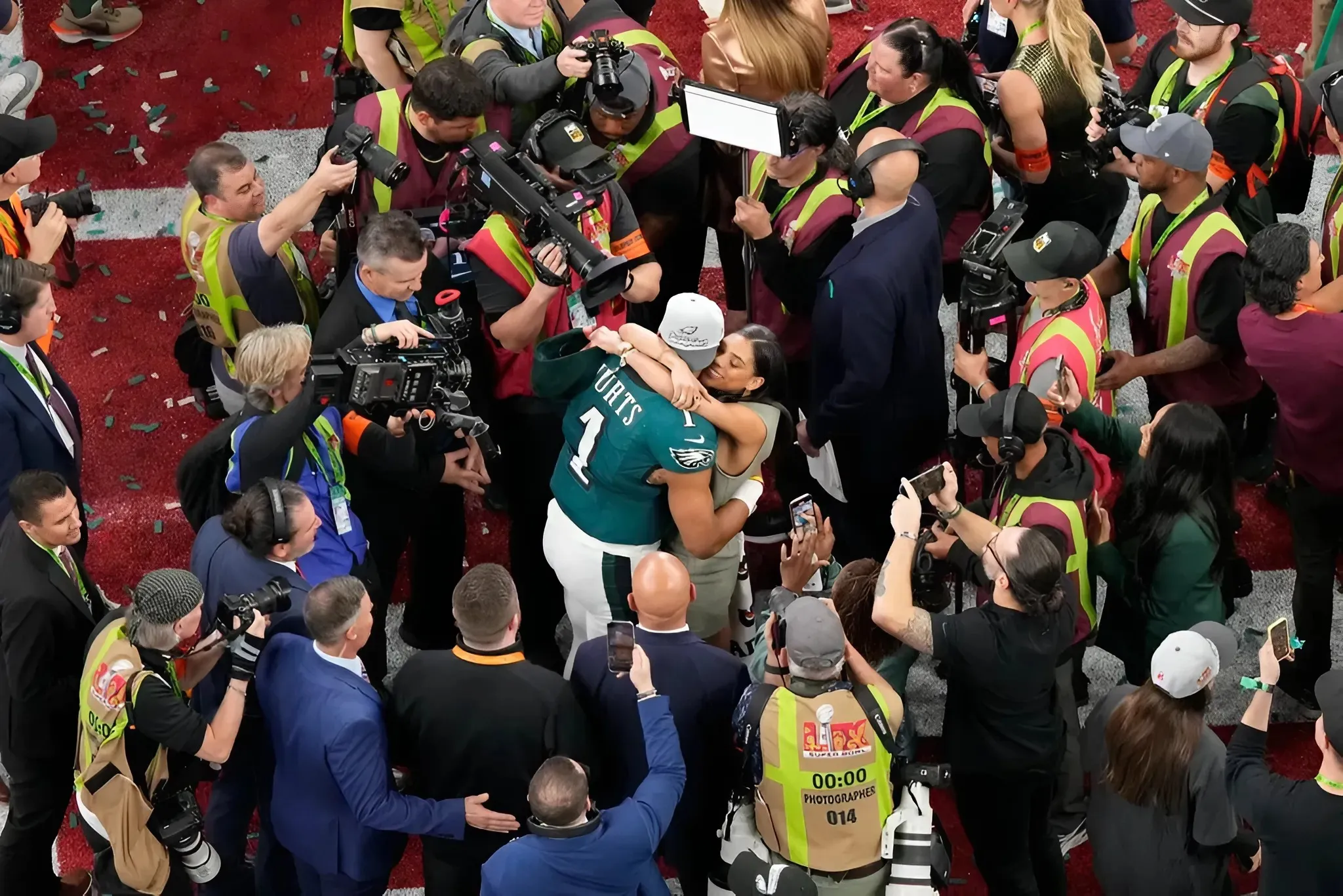 Eagles Star Shuts Down Darius Slay About Jalen Hurts