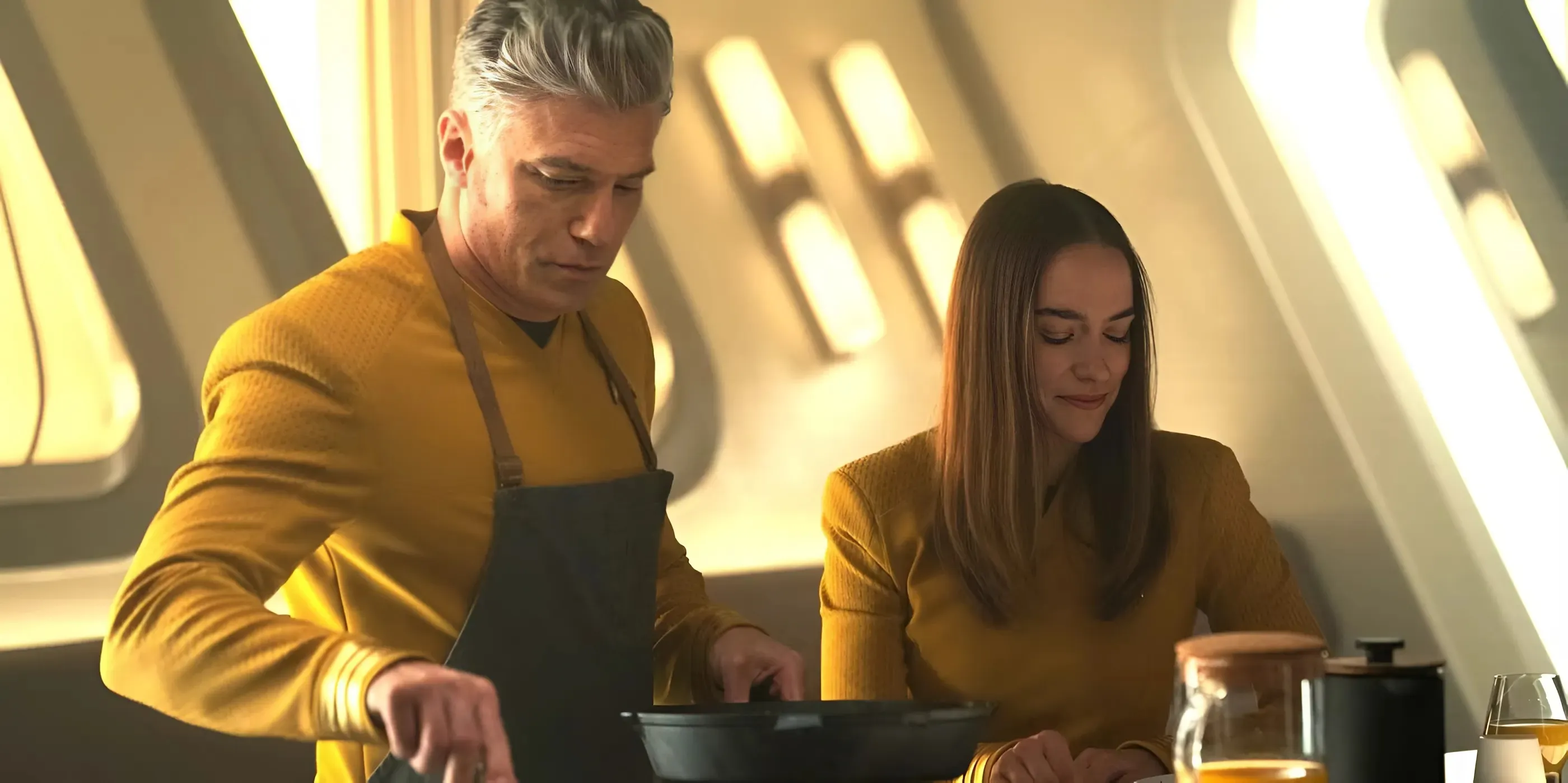 Let Pike Cook: Anson Mount’s Star Trek Strange New Worlds Plan Needs To Happen