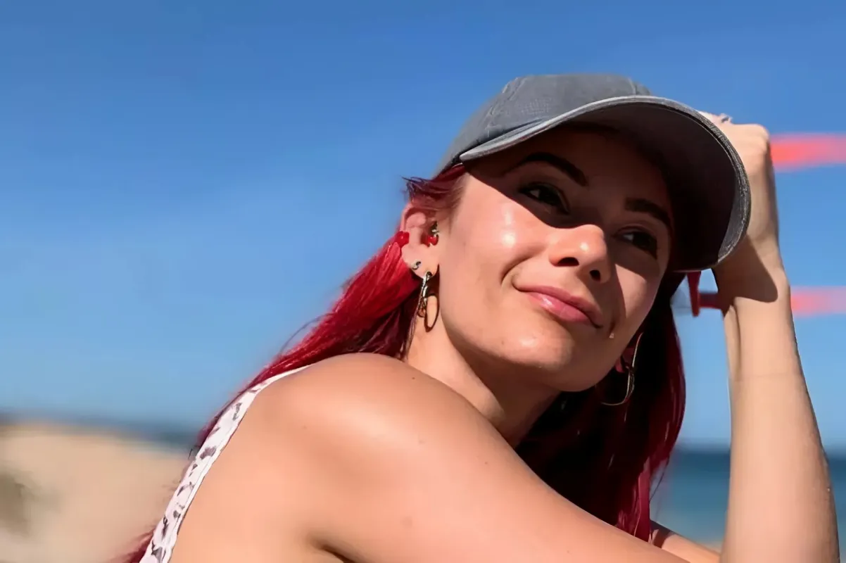 Strictly Come Dancing's Dianne Buswell supported over 'end' update after bittersweet return home liennhi