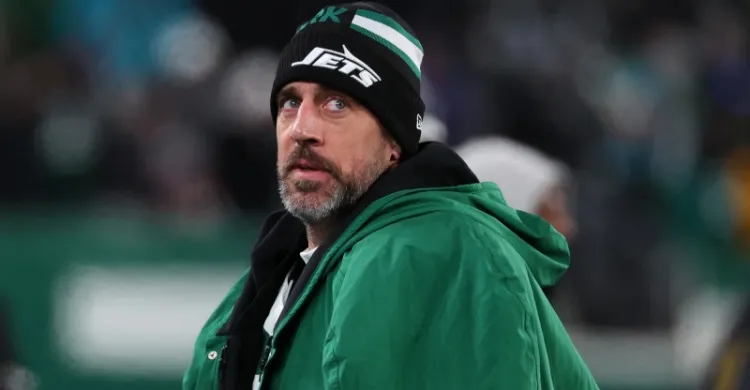 Vikings have seemingly made Aaron Rodgers decision amid recovery of J.J. McCarthy