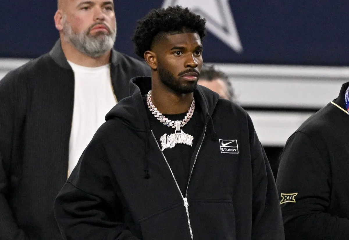 Browns urged to trade down, with a Shedeur Sanders catch