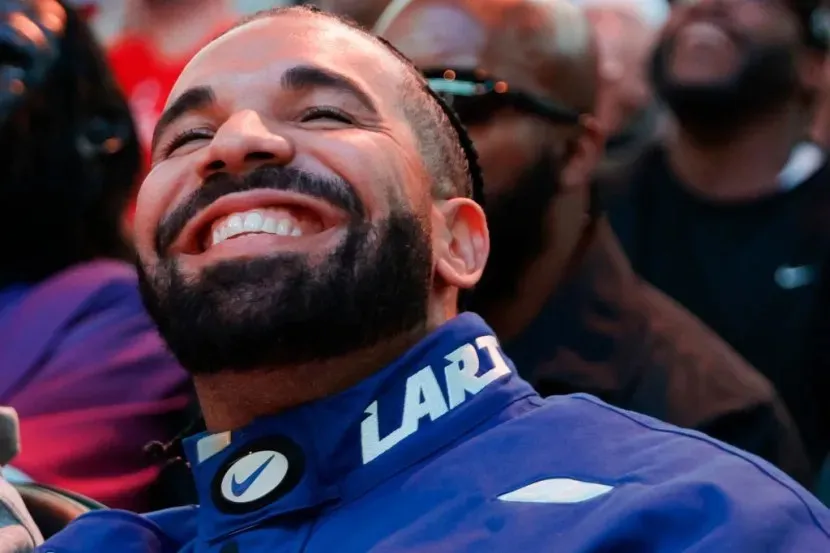 Drake's Alleged Leaked DMs Reveal Awkward Moment with Patrick Mahomes' Homosexual Brother