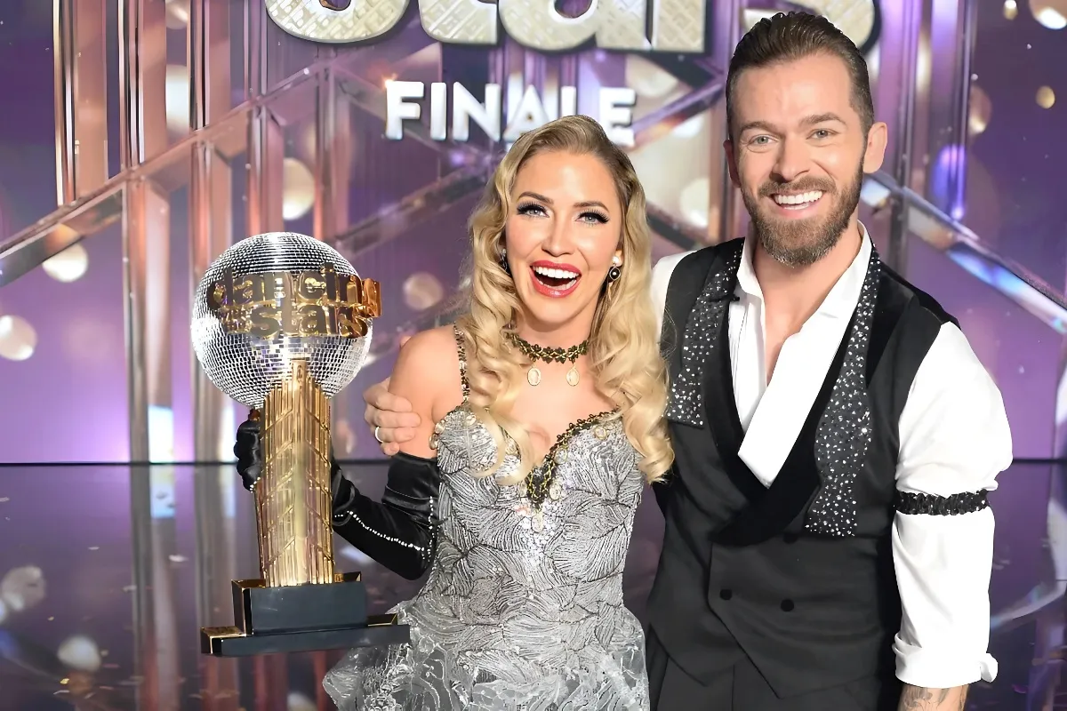 Kaitlyn Bristowe’s Ribs ‘Still Cracked’ After Dancing with the Stars Season 29 tram Kaitlyn Bristowe’s Ribs ‘Still Cracked’ After Dancing with the Stars Season 29 tram