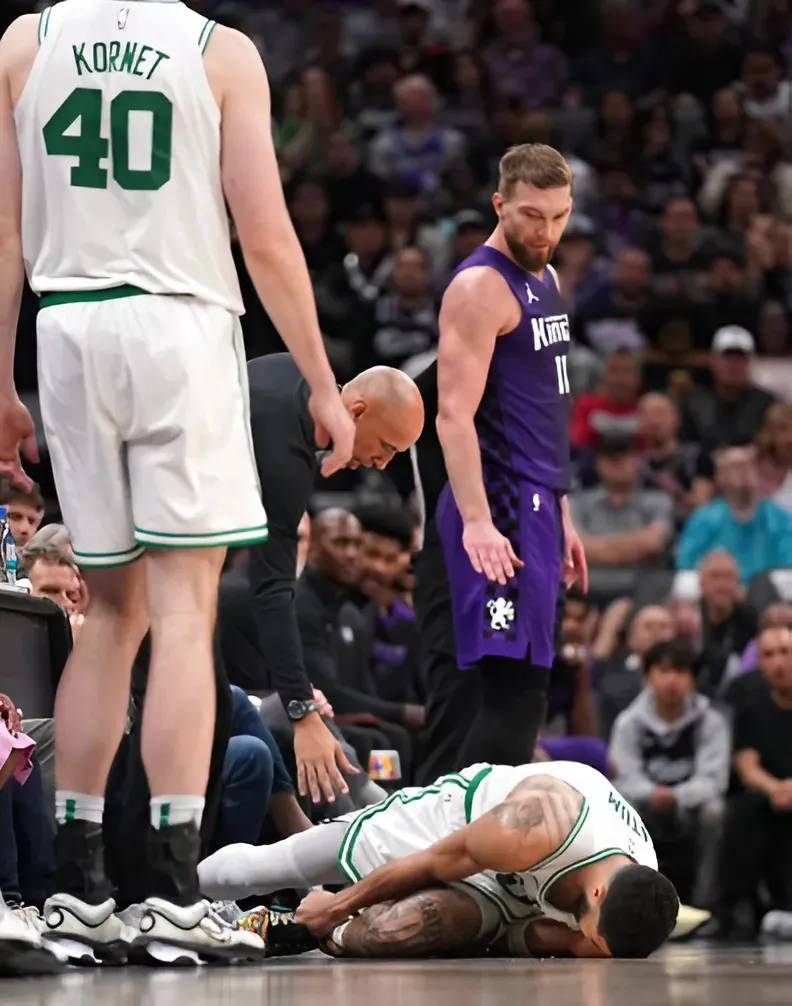 Celtics Make Jayson Tatum Decision Amid Concerning Injury