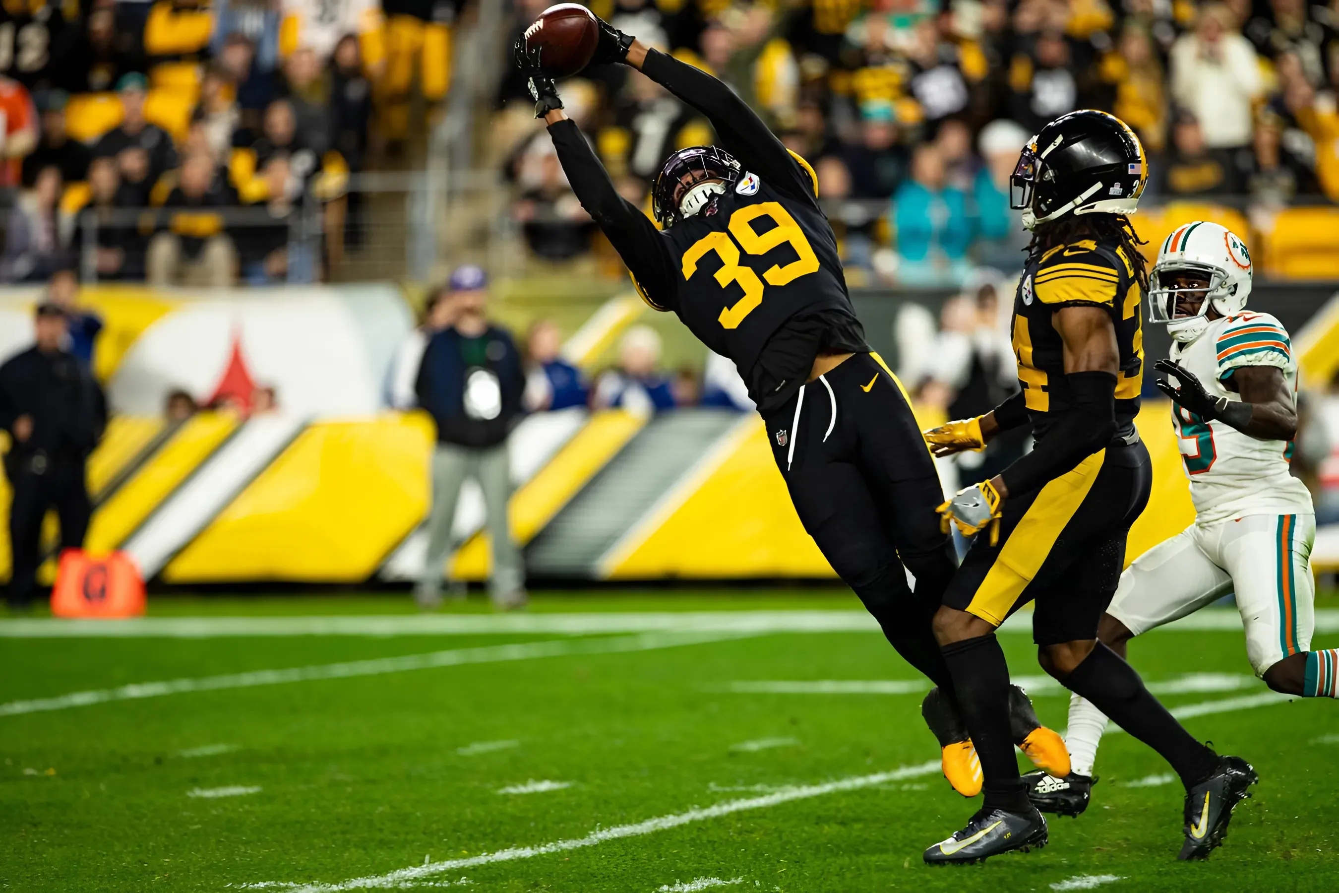 Steelers and Dolphins Trade Rumor Creates Minkah Reunion Buzz