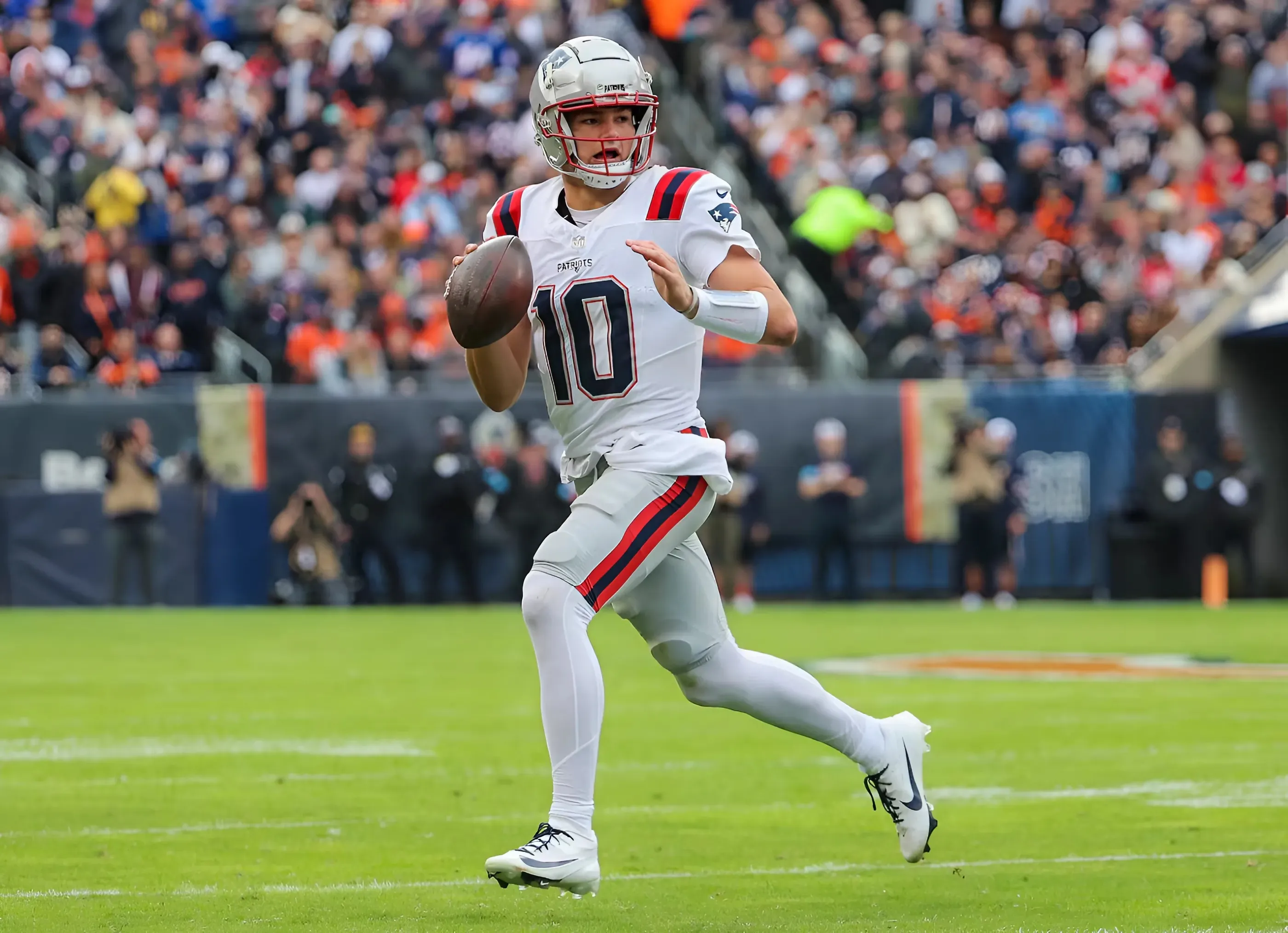 Report: Patriots Seeking WR Trade Amid Stefon Diggs Interest