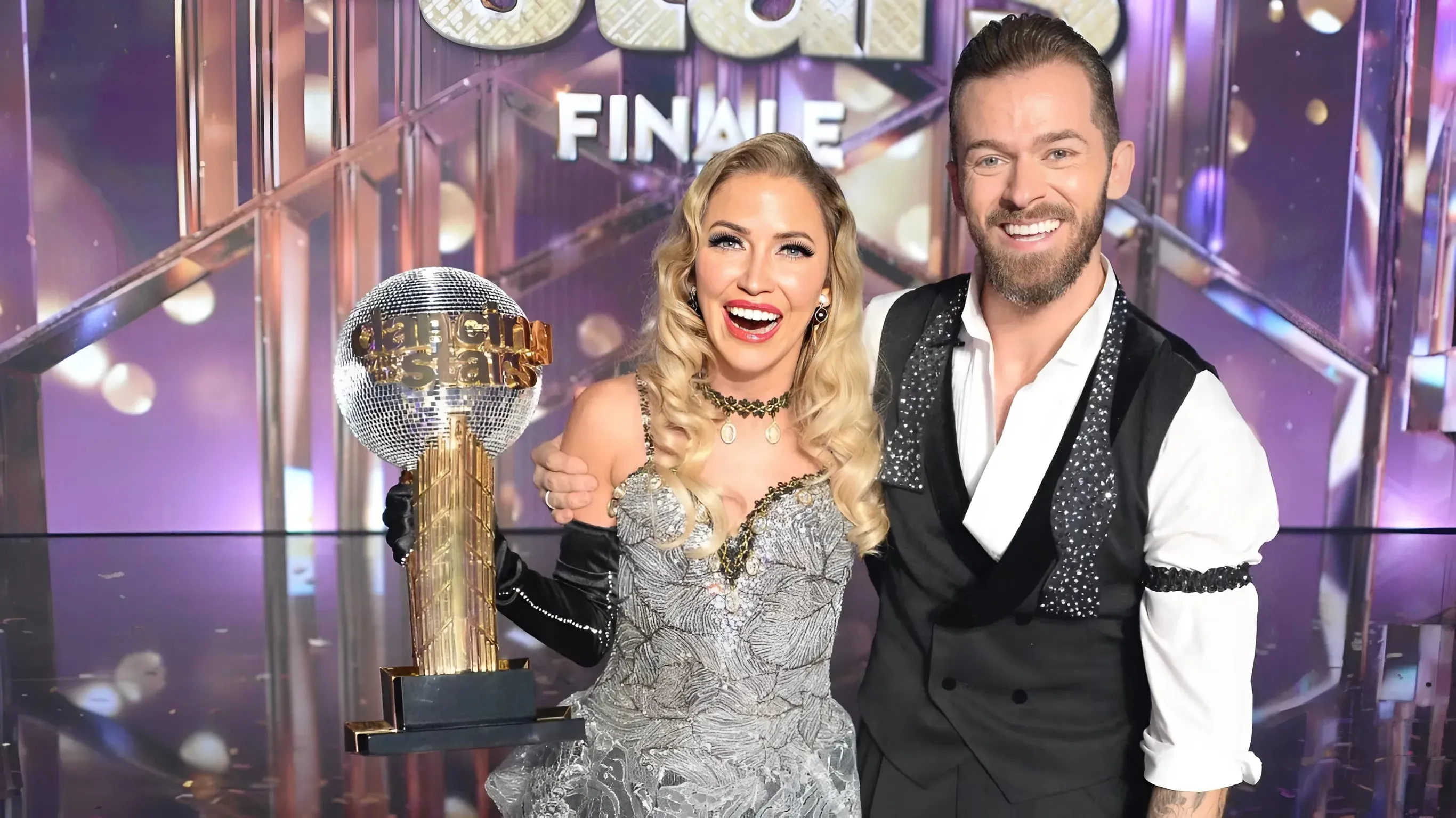 Kaitlyn Bristowe's Lingering Pain: Ribs 'Still Cracked' Post Dancing with the Stars Season 29 trucc