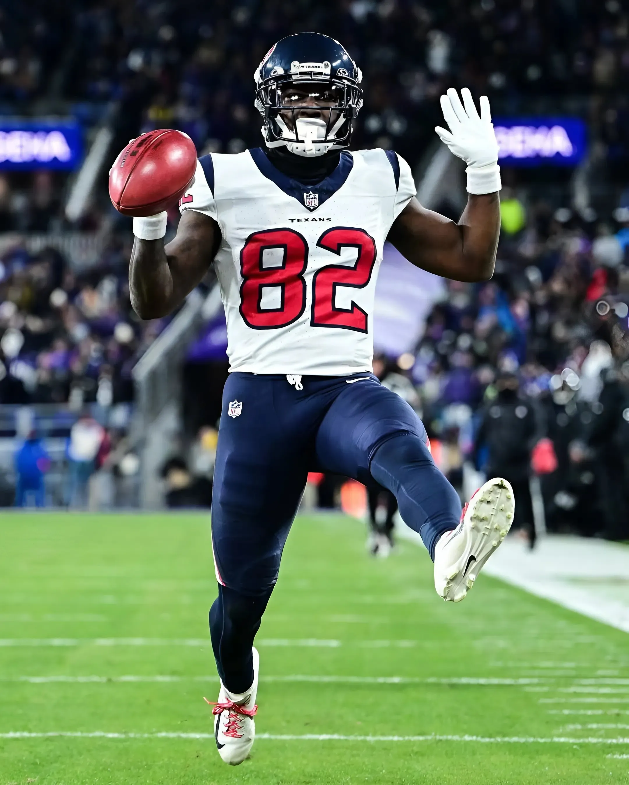 Seahawks add more WR depth, sign former undrafted rookie standout Seahawks add more WR depth, sign former undrafted rookie standout