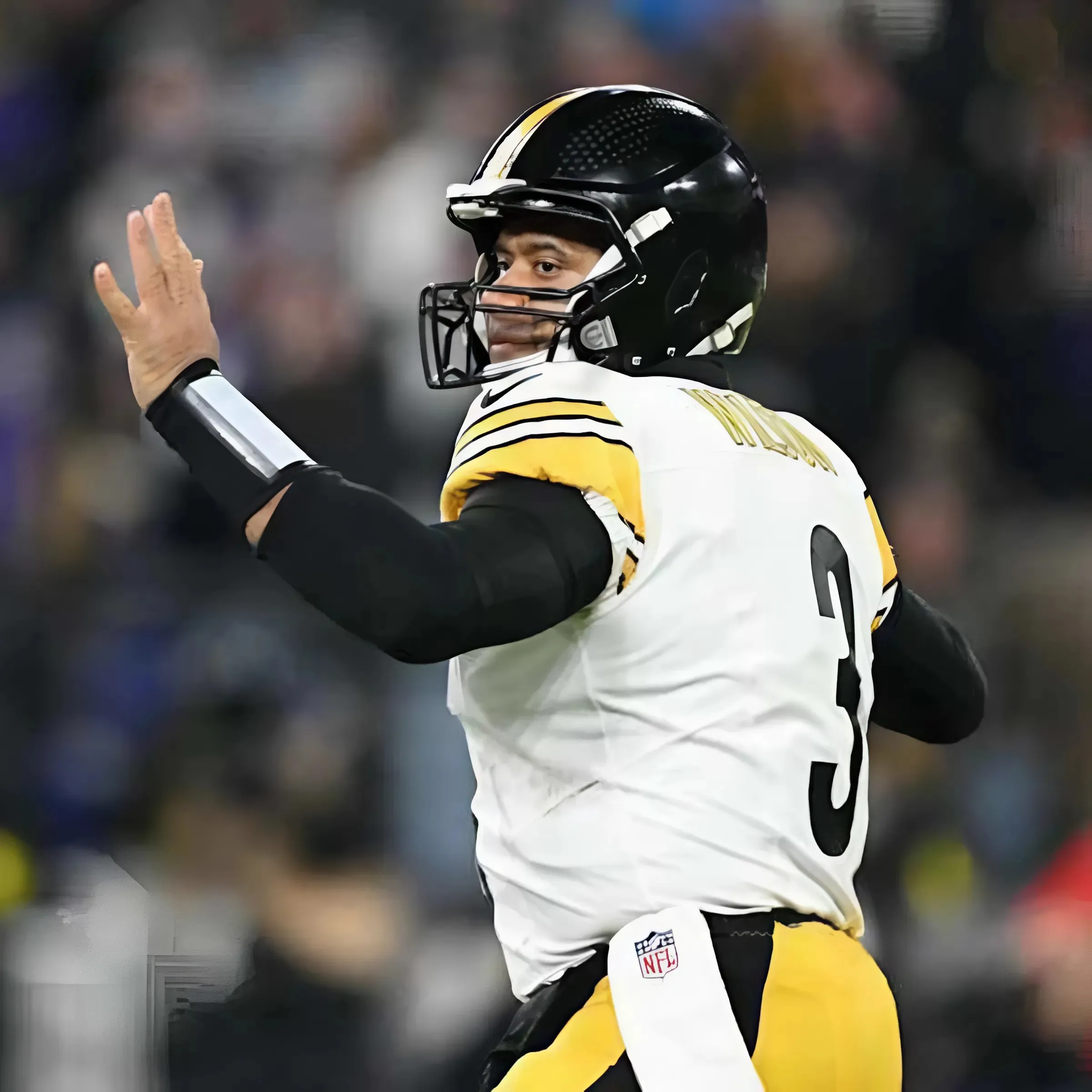 Steelers Rumored to Be Eyeing Shocking Trade for 4,100-Yard Quarterback After Russell Wilson's Stunning Move to Giants