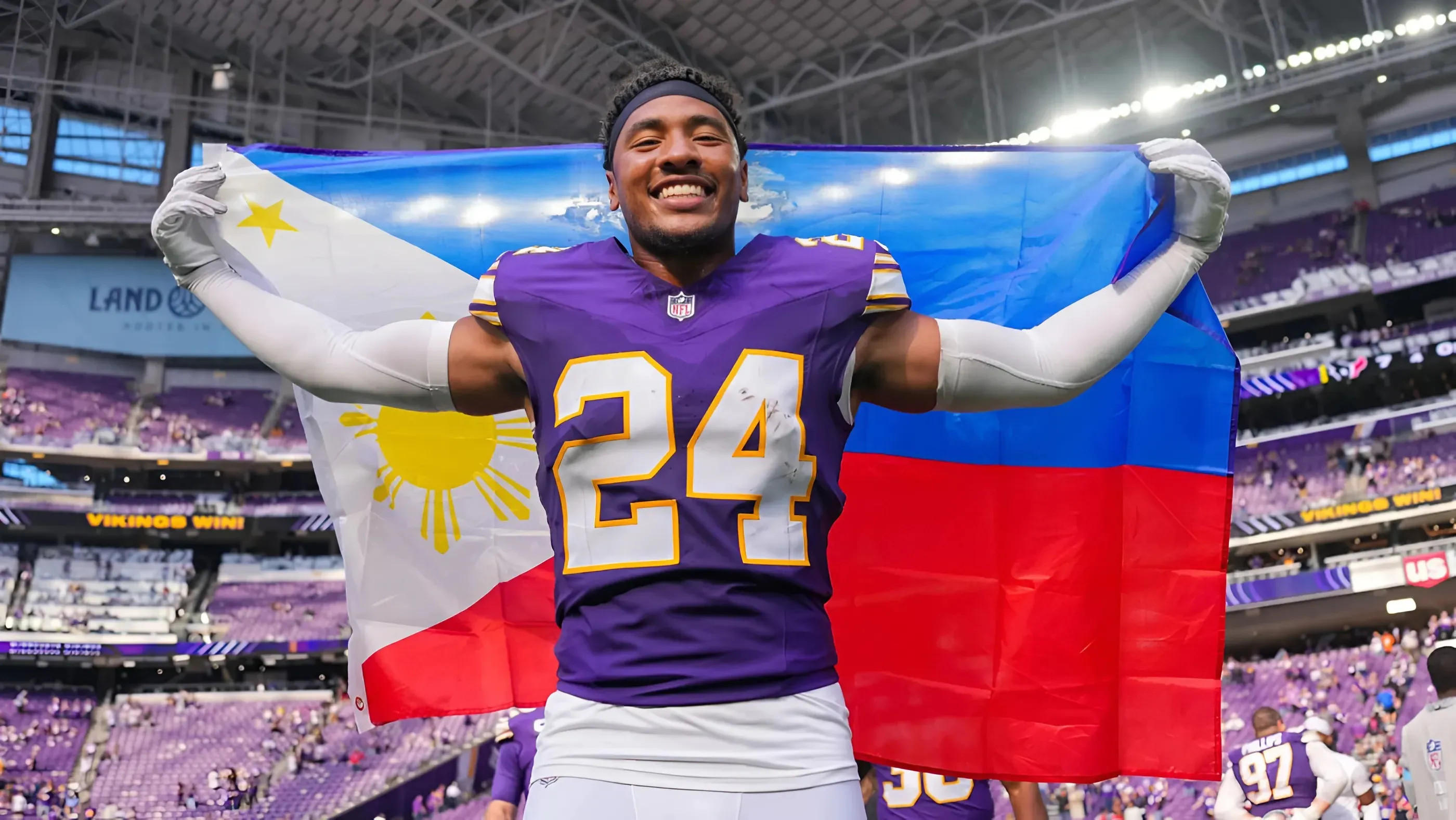 Former Vikings S Camryn Bynum releases heartfelt thank you to the fanbase after wowing them with incredible dance routines