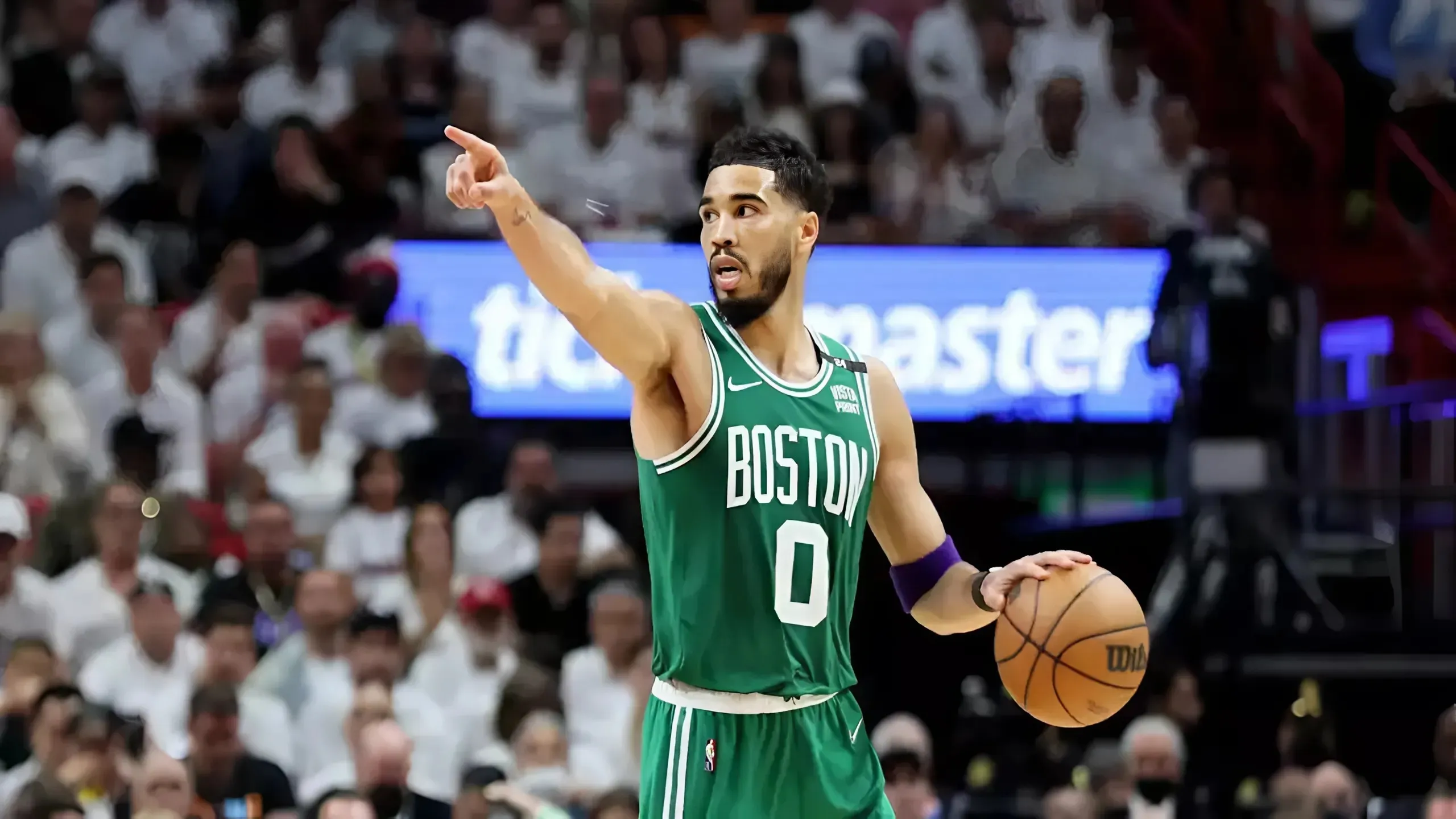 Celtics' Jayson Tatum shares positive injury update with Jason, Travis Kelce