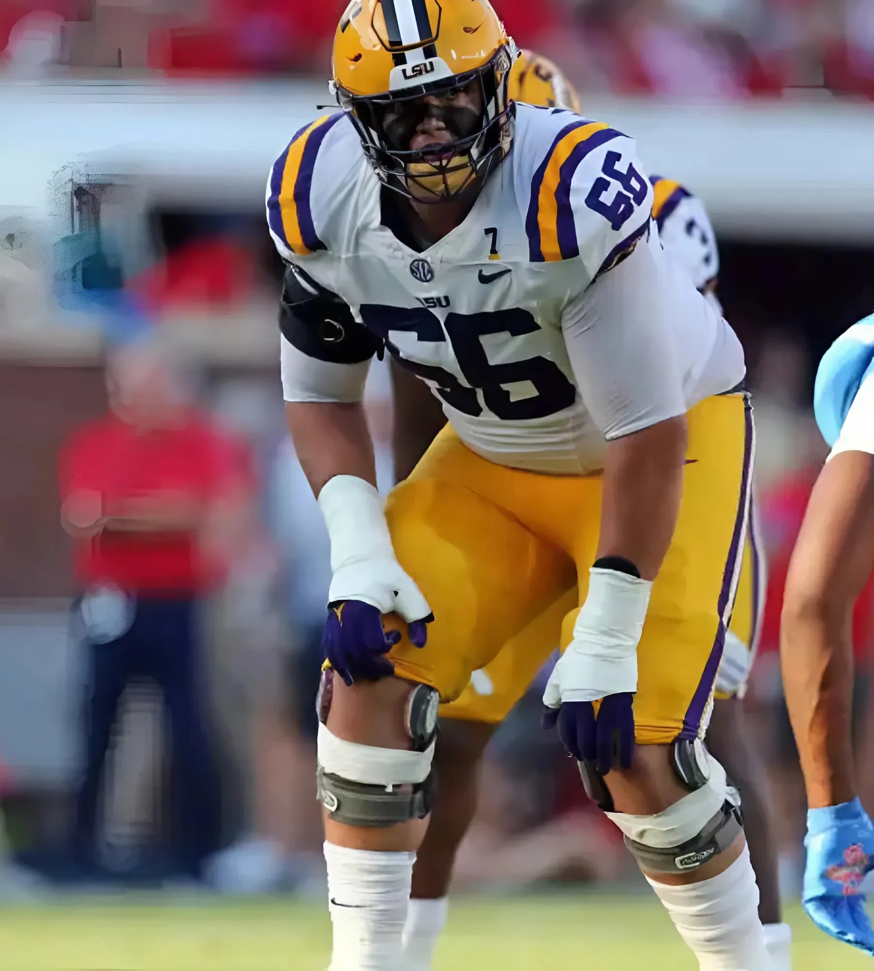 Chicago Bears LT Braxton Jones’ injury status changes 1 month before draft