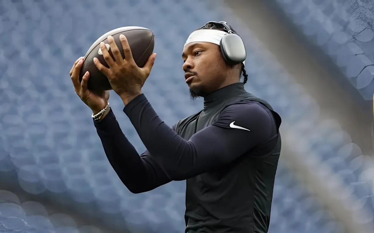 Stefon Diggs' first social media post after signing with Patriots