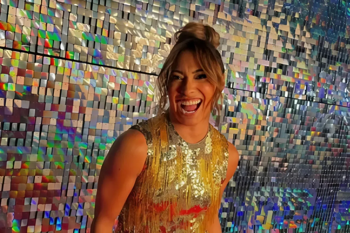 Strictly Come Dancing's Karen Hauer supported as she issues 'coming soon' announcement liennhi Strictly Come Dancing's Karen Hauer supported as she issues 'coming soon' announcement liennhi