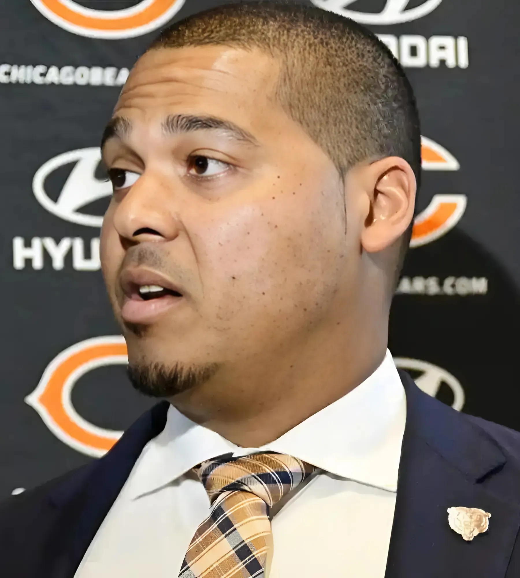 Bears Predicted To Forgo Offensive Line And Take “Tweener” In Unique AI Mock Draft Bears Predicted To Forgo Offensive Line And Take “Tweener” In Unique AI Mock Draft