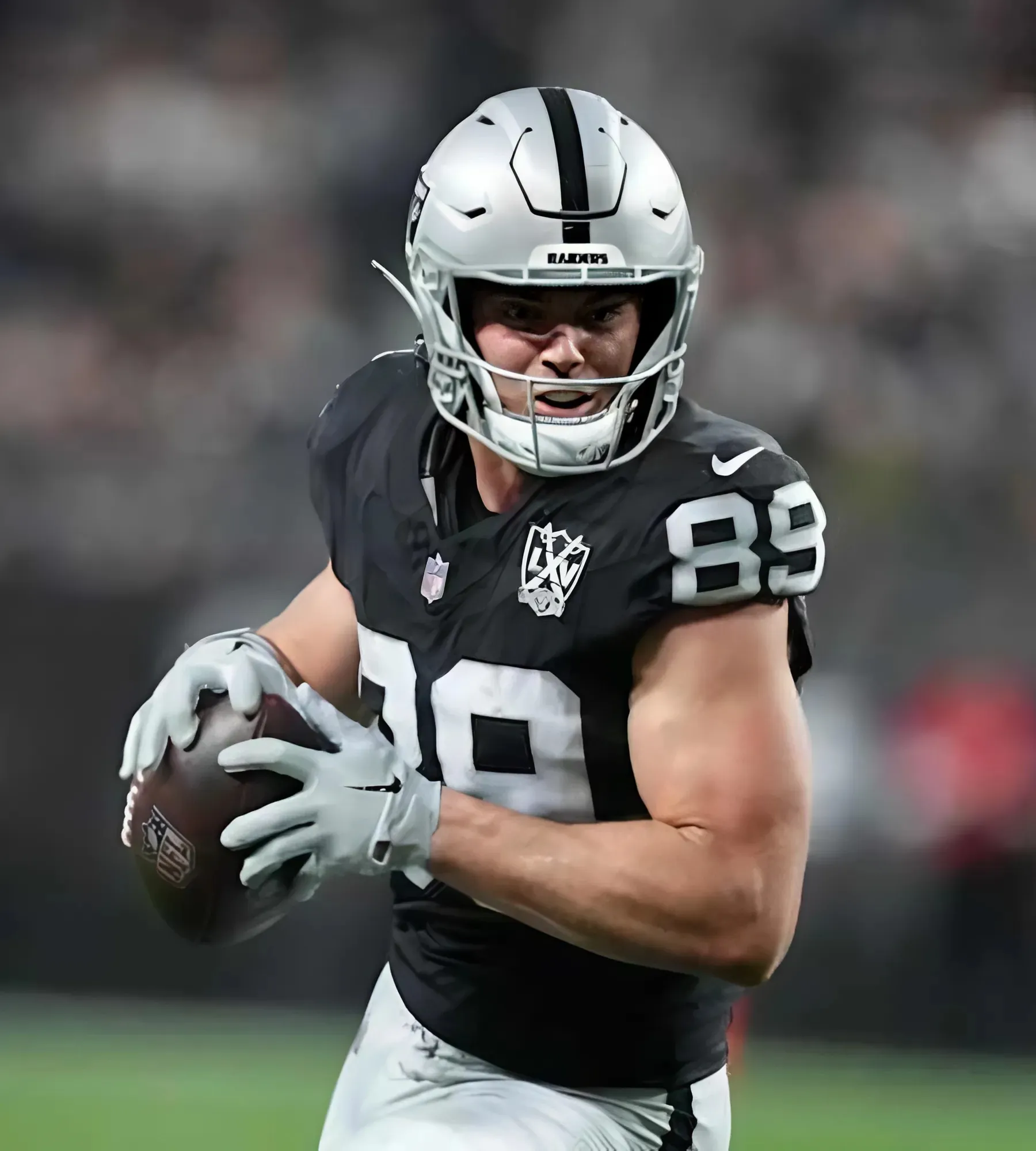 Raiders' Bowers Working on Improving in Year 2 Raiders' Bowers Working on Improving in Year 2