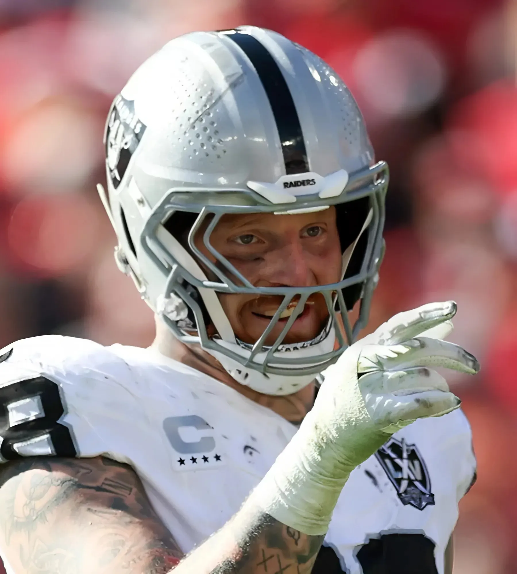 Maxx Crosby voices stunning prediction on Aaron Rodgers free agent saga