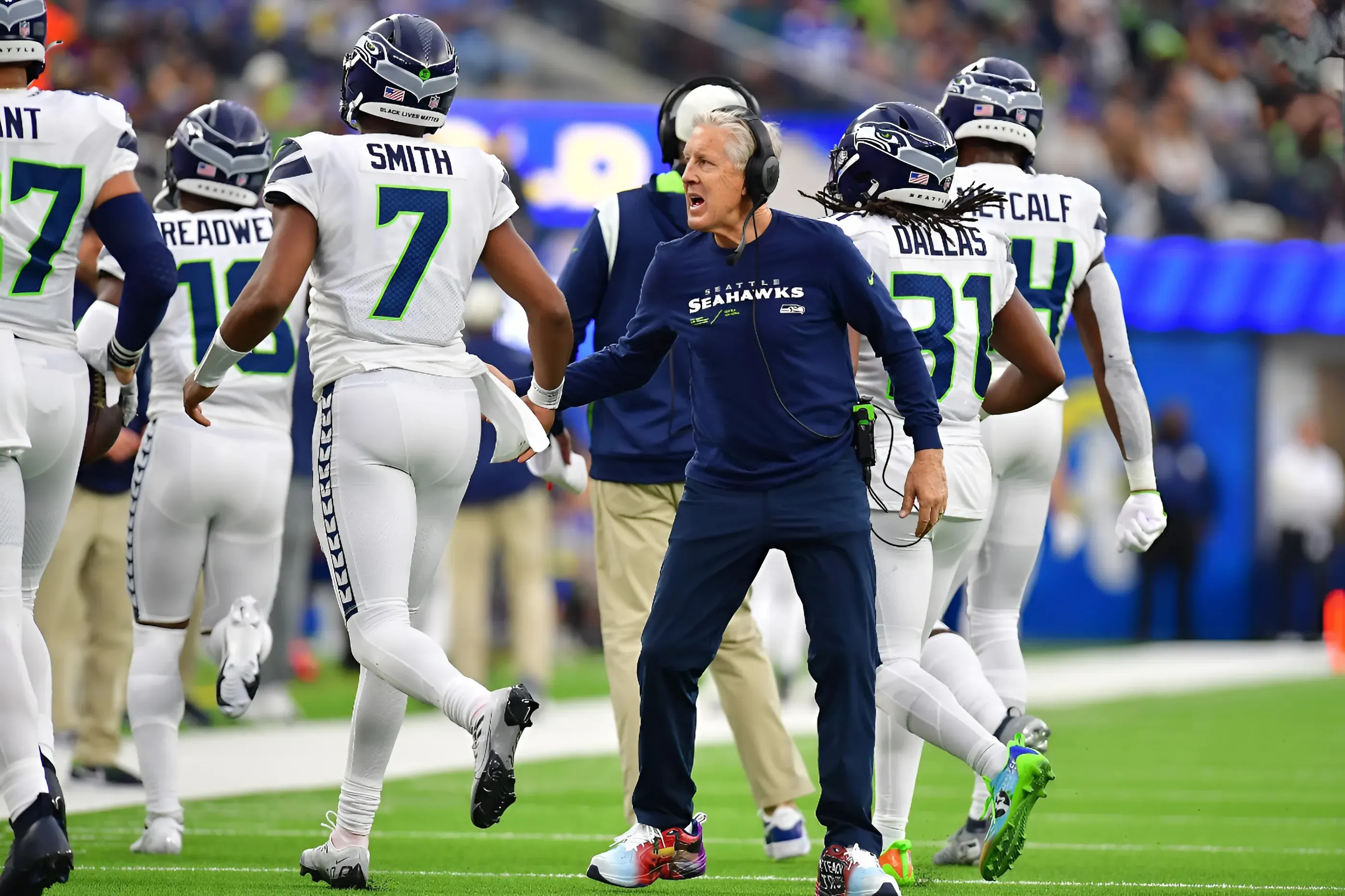 ESPN analyst says 'it takes some stones' to do what Seahawks have done this offseason
