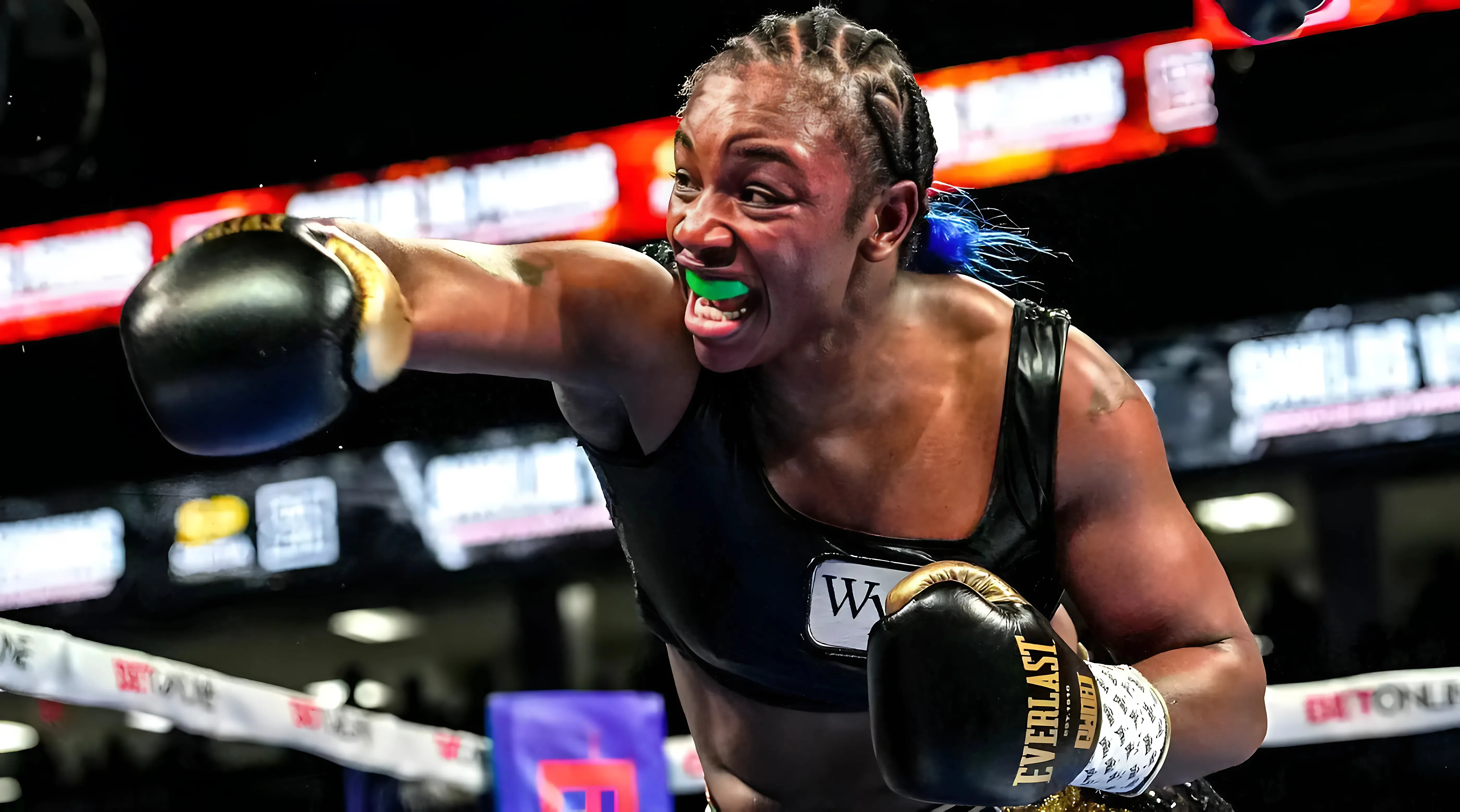 Claressa Shields open to potential fights with Mikaela Mayer and Lauren Price trucc